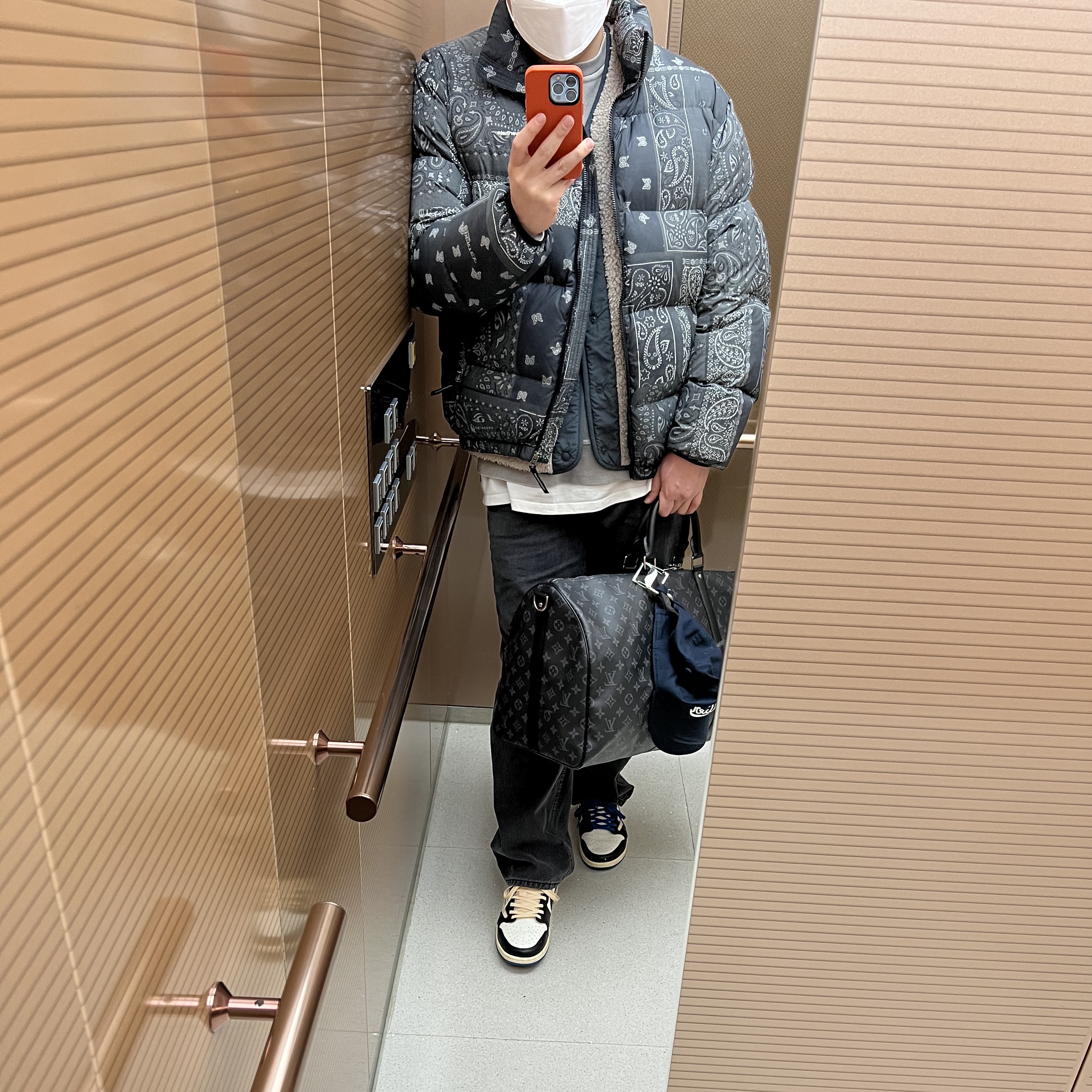 Jordan 1 x Travis Scott x Fragment Retro Low OG SP Military Blue 착용 스타일