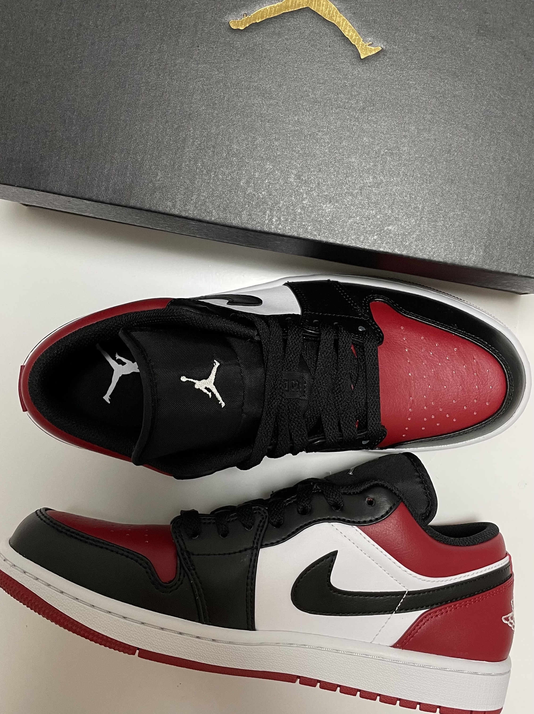 Jordan 1 Low Bred Toe 착용 스타일 - 2