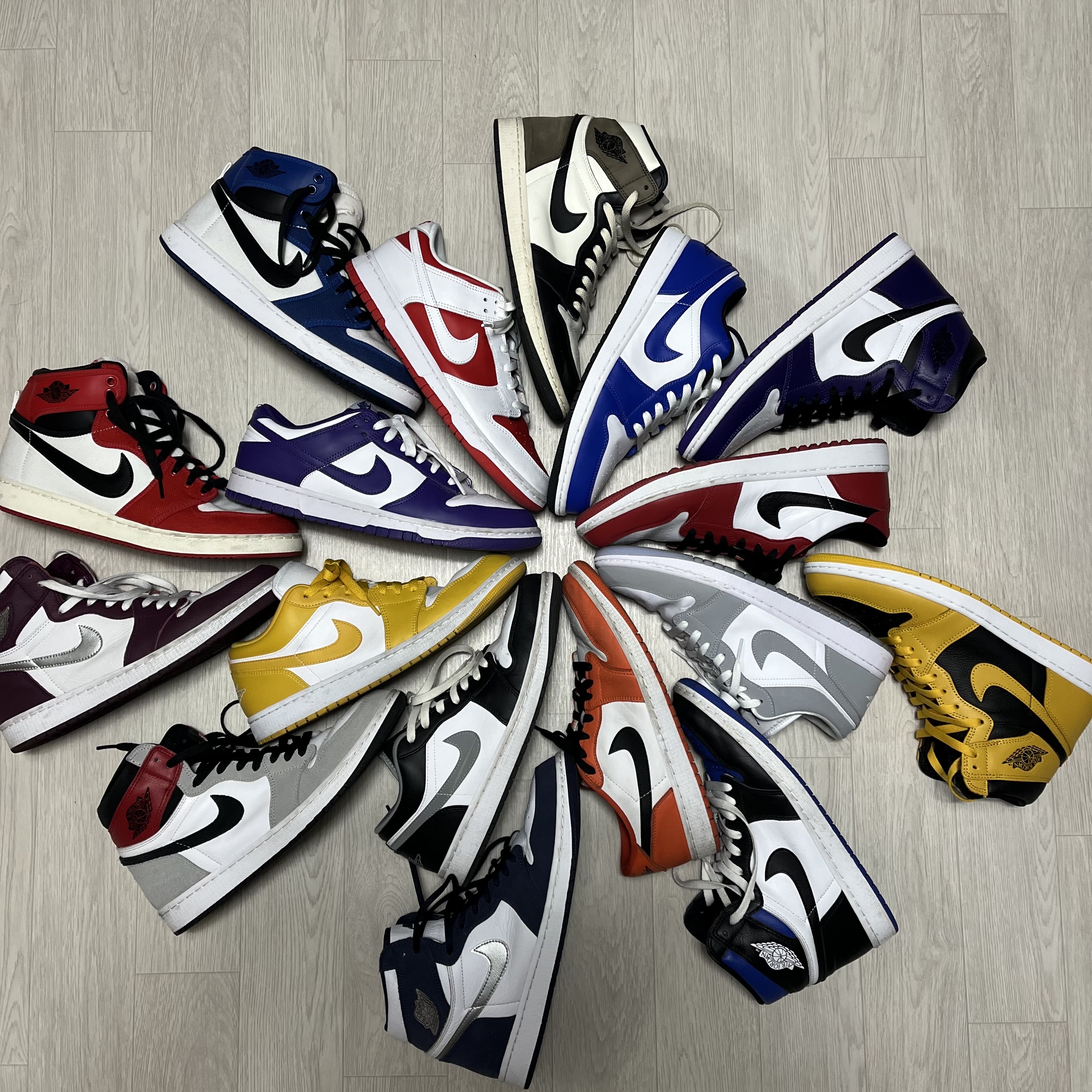 Jordan 1 Retro High OG Black Mocha, Jordan 1 Retro High OG Bordeaux 착용 스타일 - 1