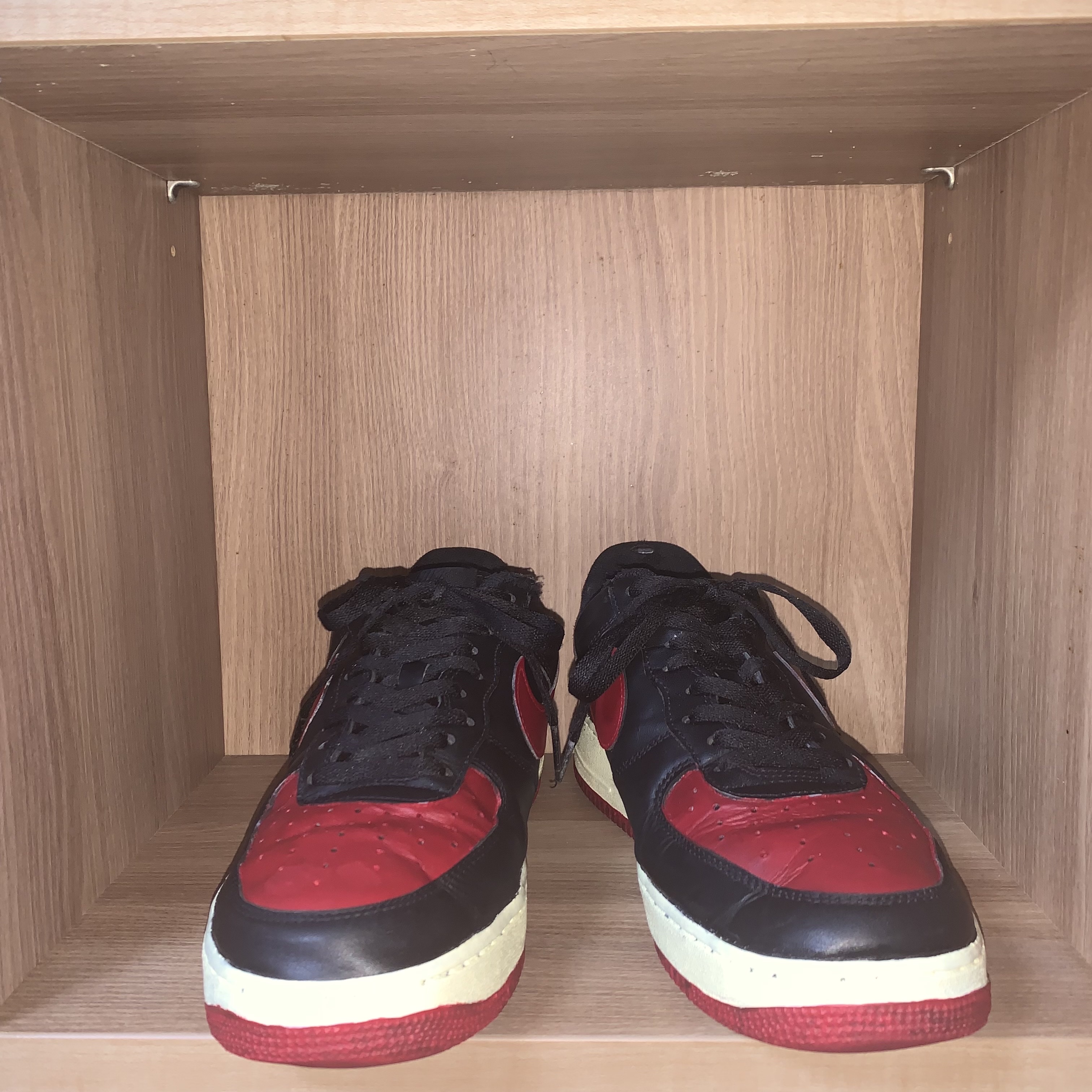 Nike Air Force 1 '07 Low Triple Black 착용 스타일 - 2