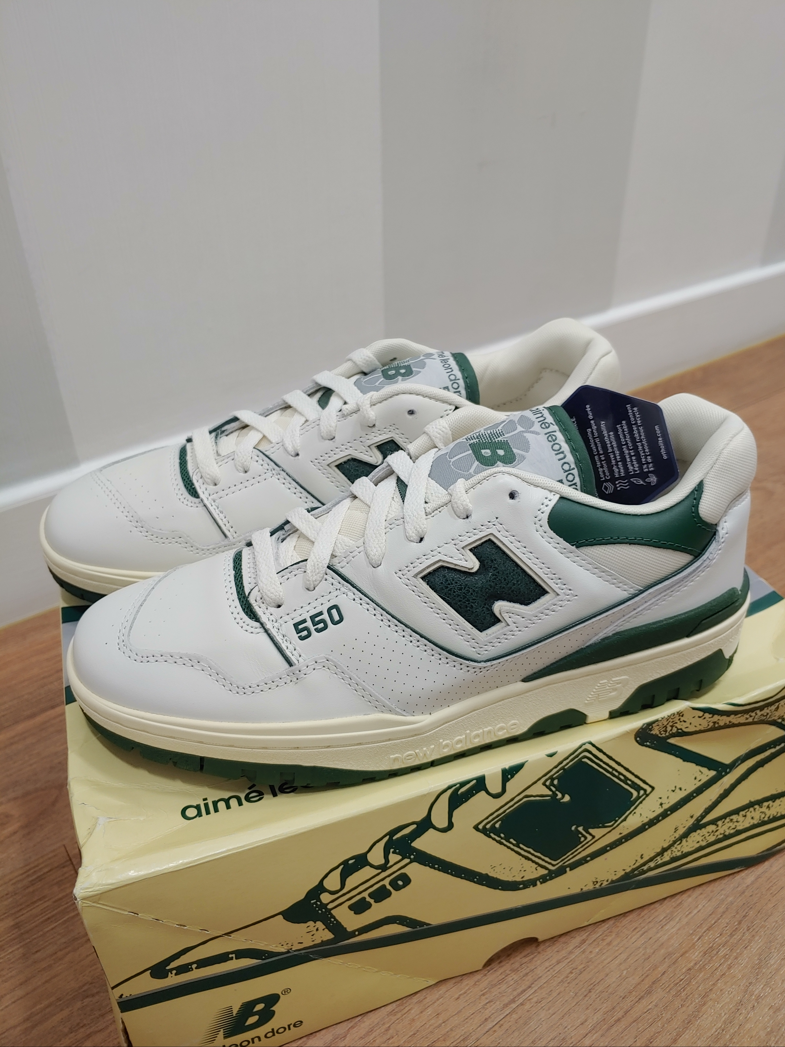 New Balance x Aime Leon Dore 550 Botanical Green 착용 스타일 - 1