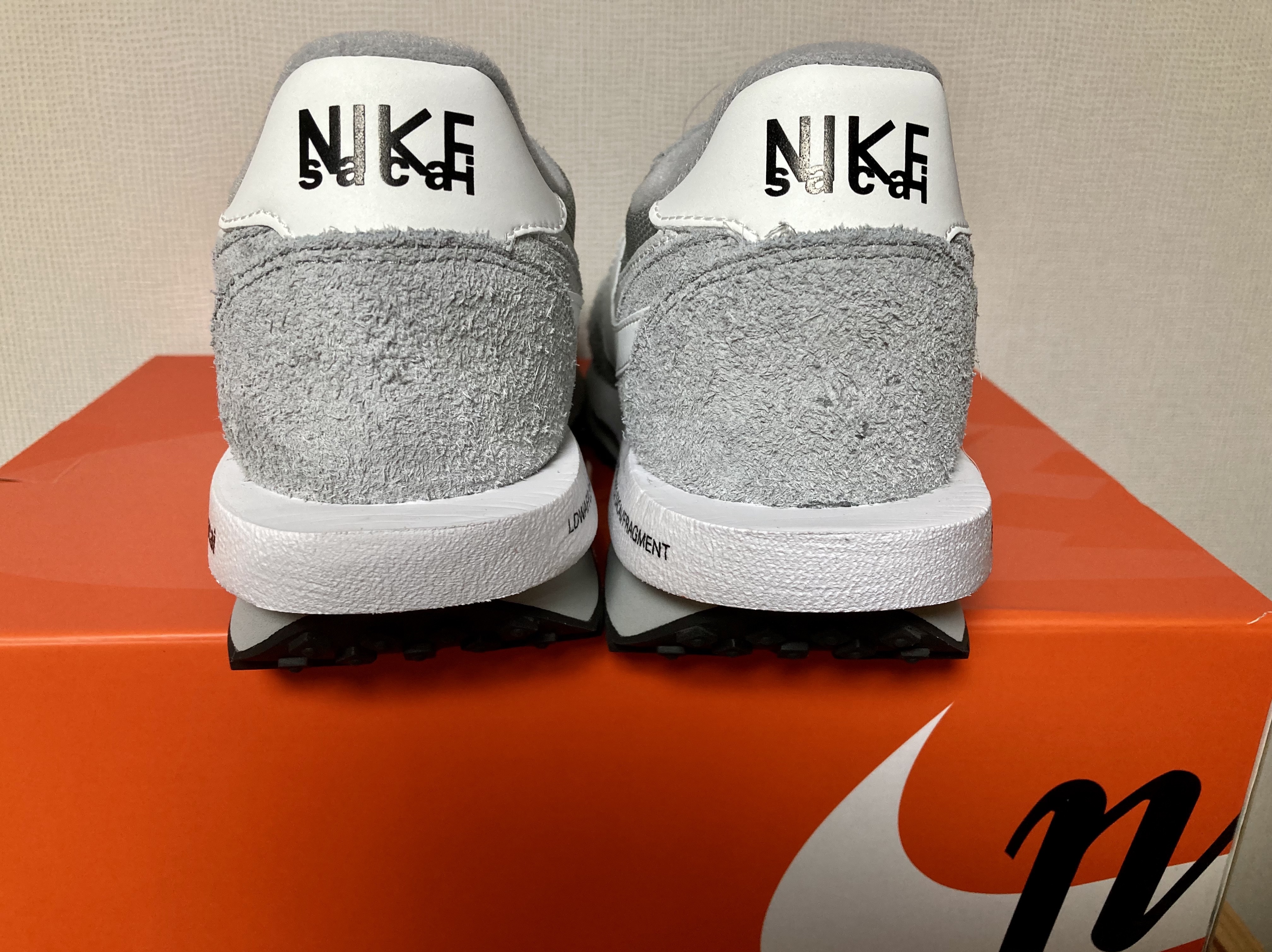 Nike x Sacai x Fragment LDWaffle Light Smoke Grey 착용 스타일 - 3