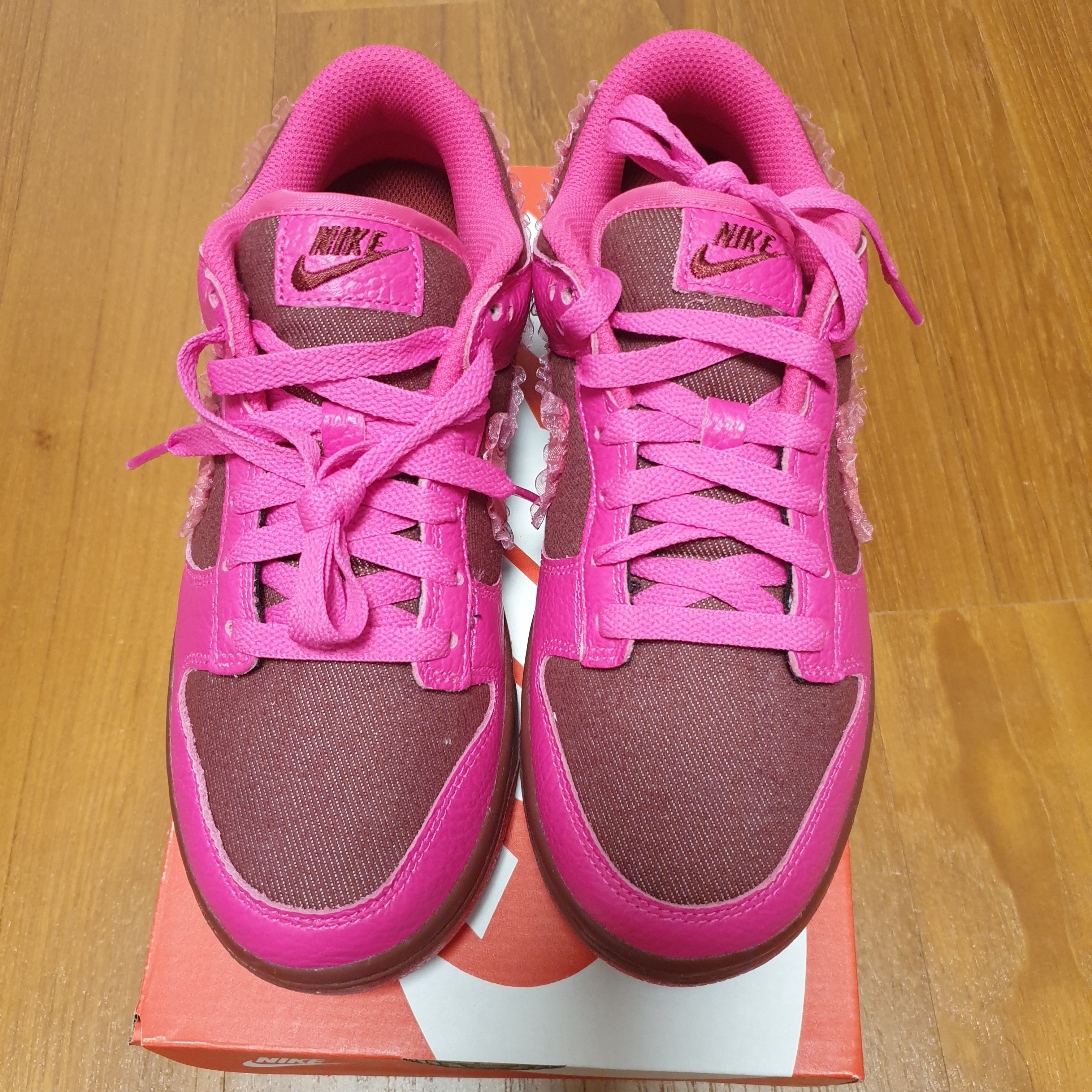 (W) Nike Dunk Low Prime Pink 착용 스타일 - 4