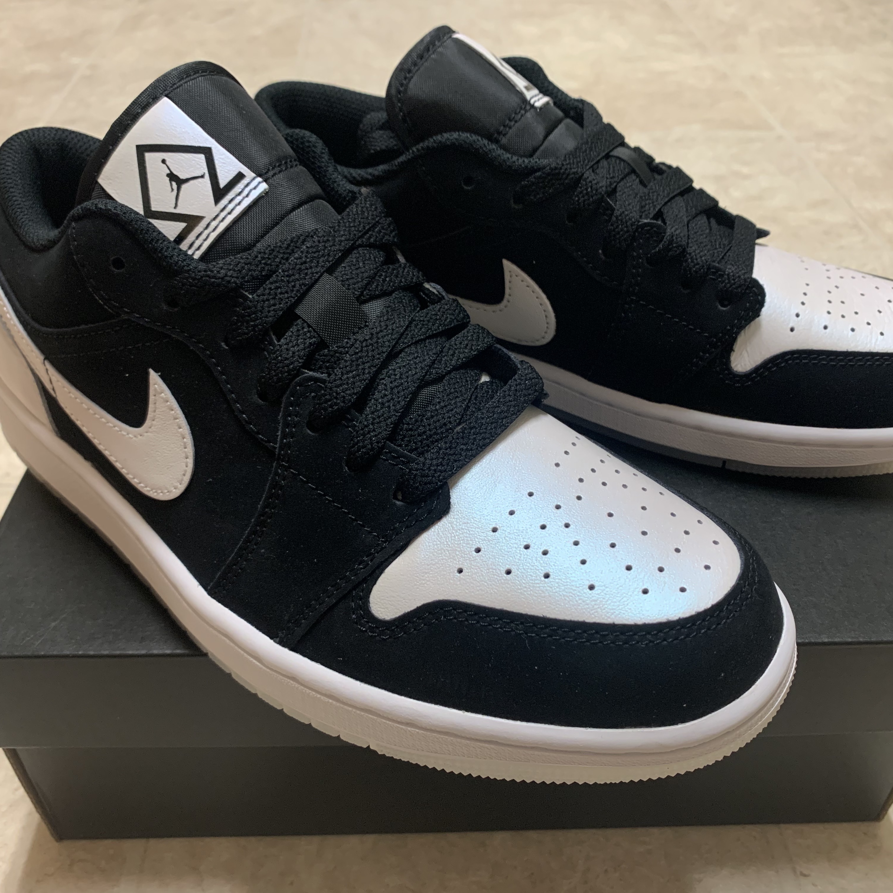 Jordan 1 Low SE Diamond 착용 스타일
