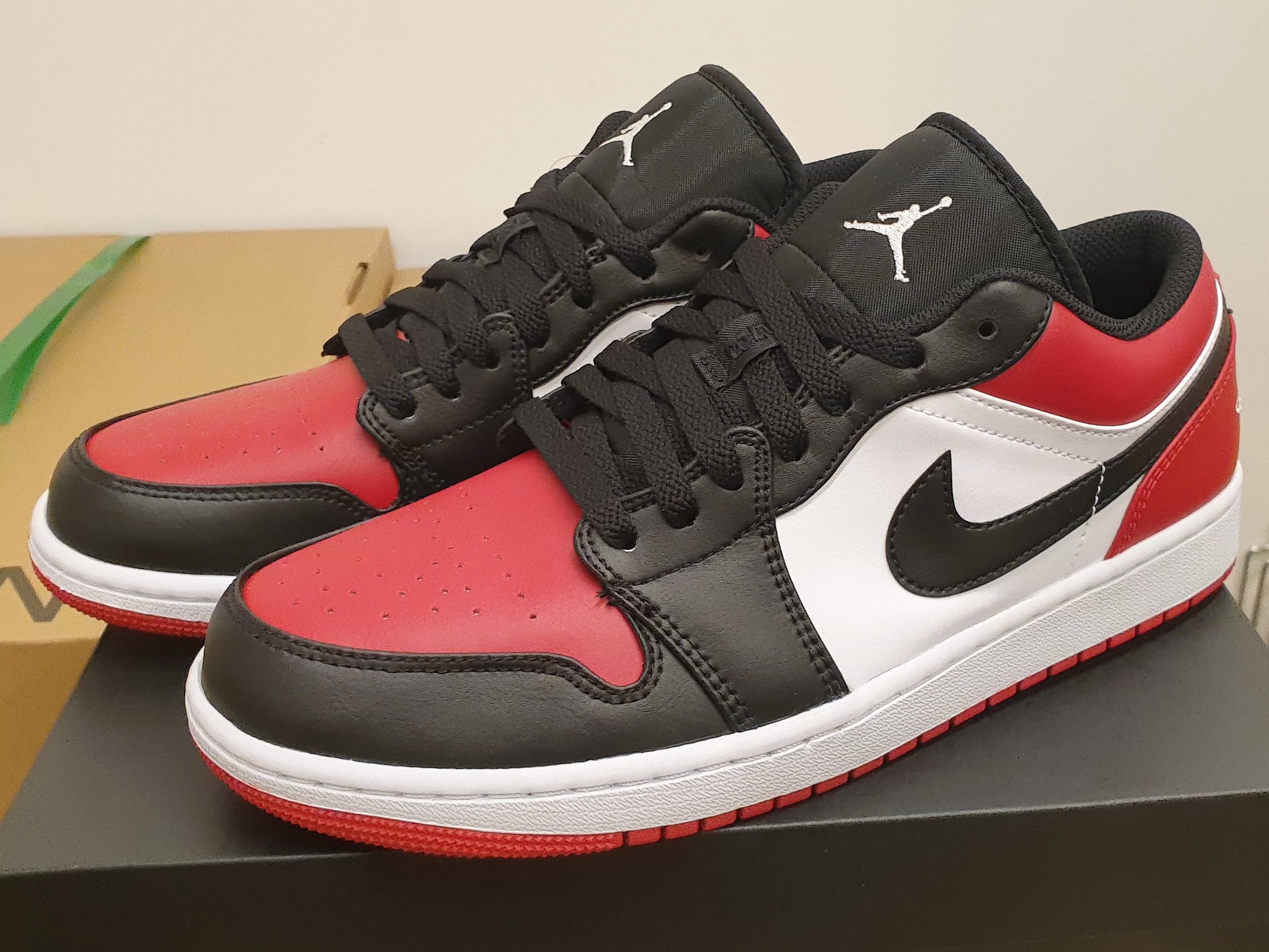 Jordan 1 Low Bred Toe 착용 스타일