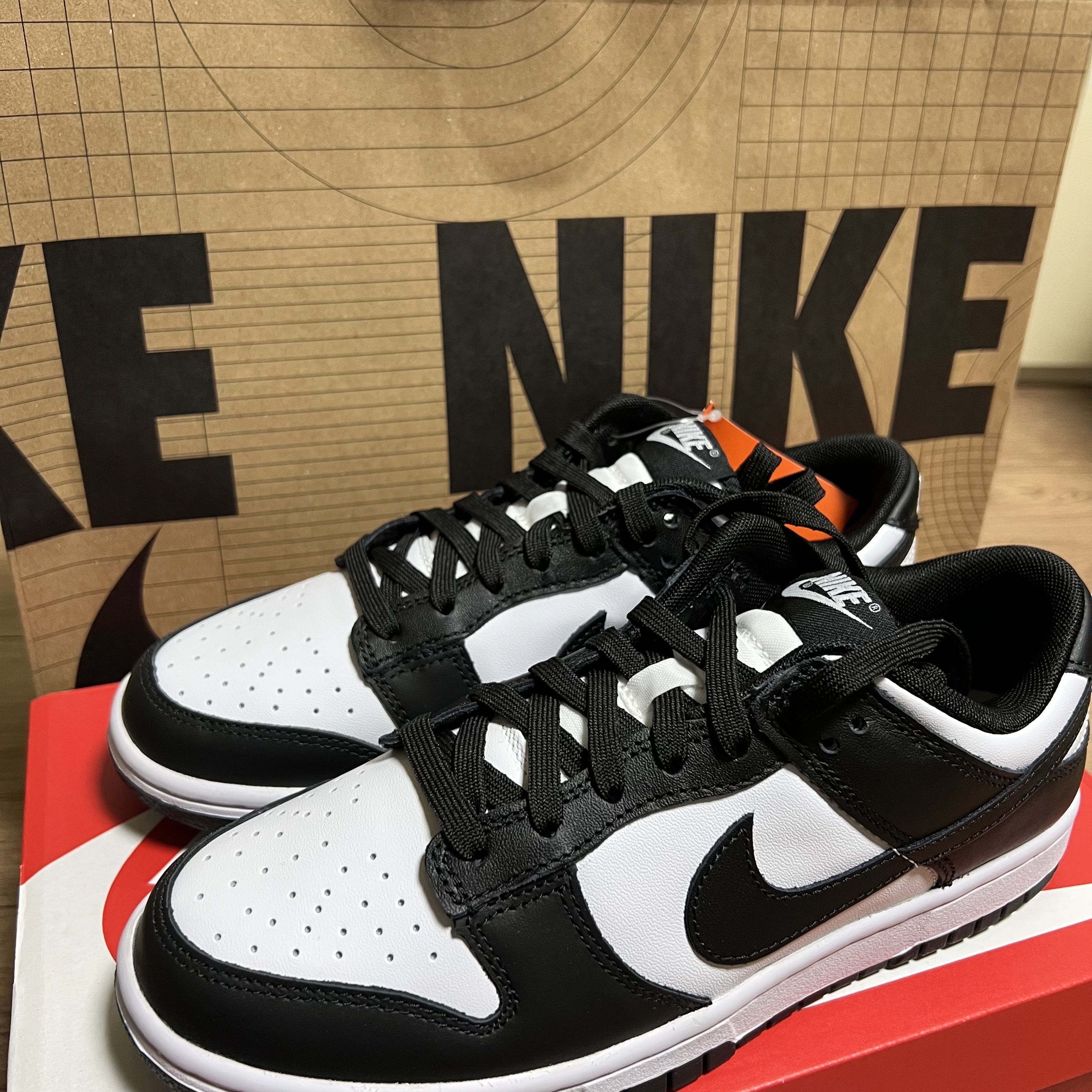 Nike Dunk Low Retro Black 착용 스타일 - 1