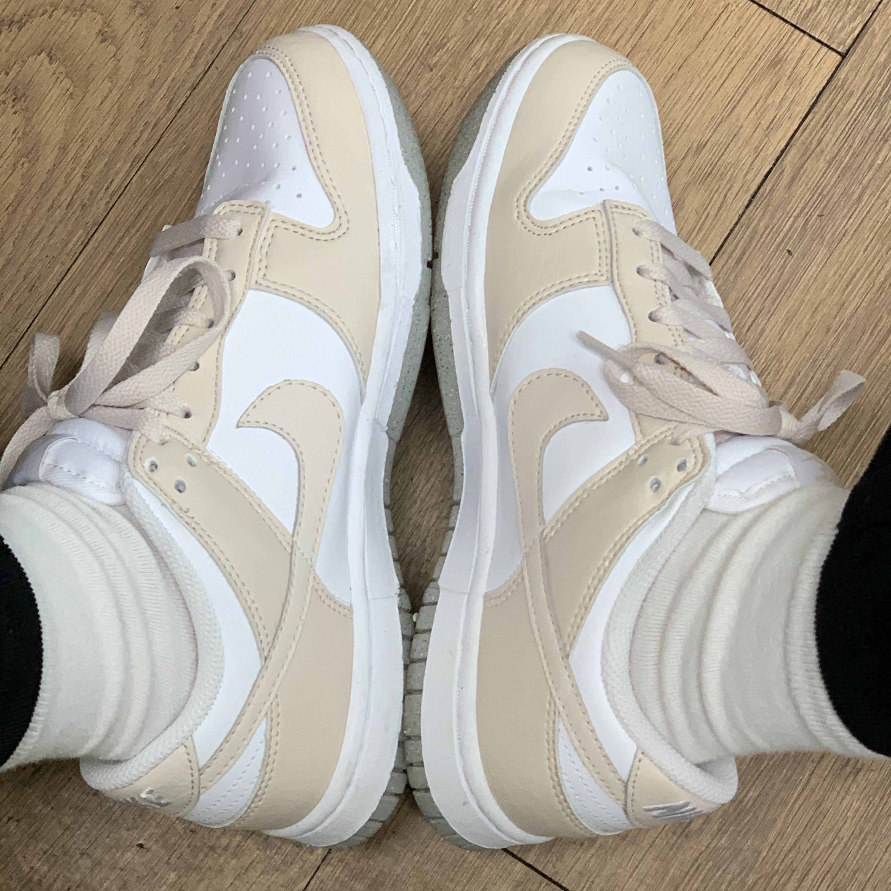 (W) Nike Dunk Low Next Nature Light Orewood Brown 착용 스타일