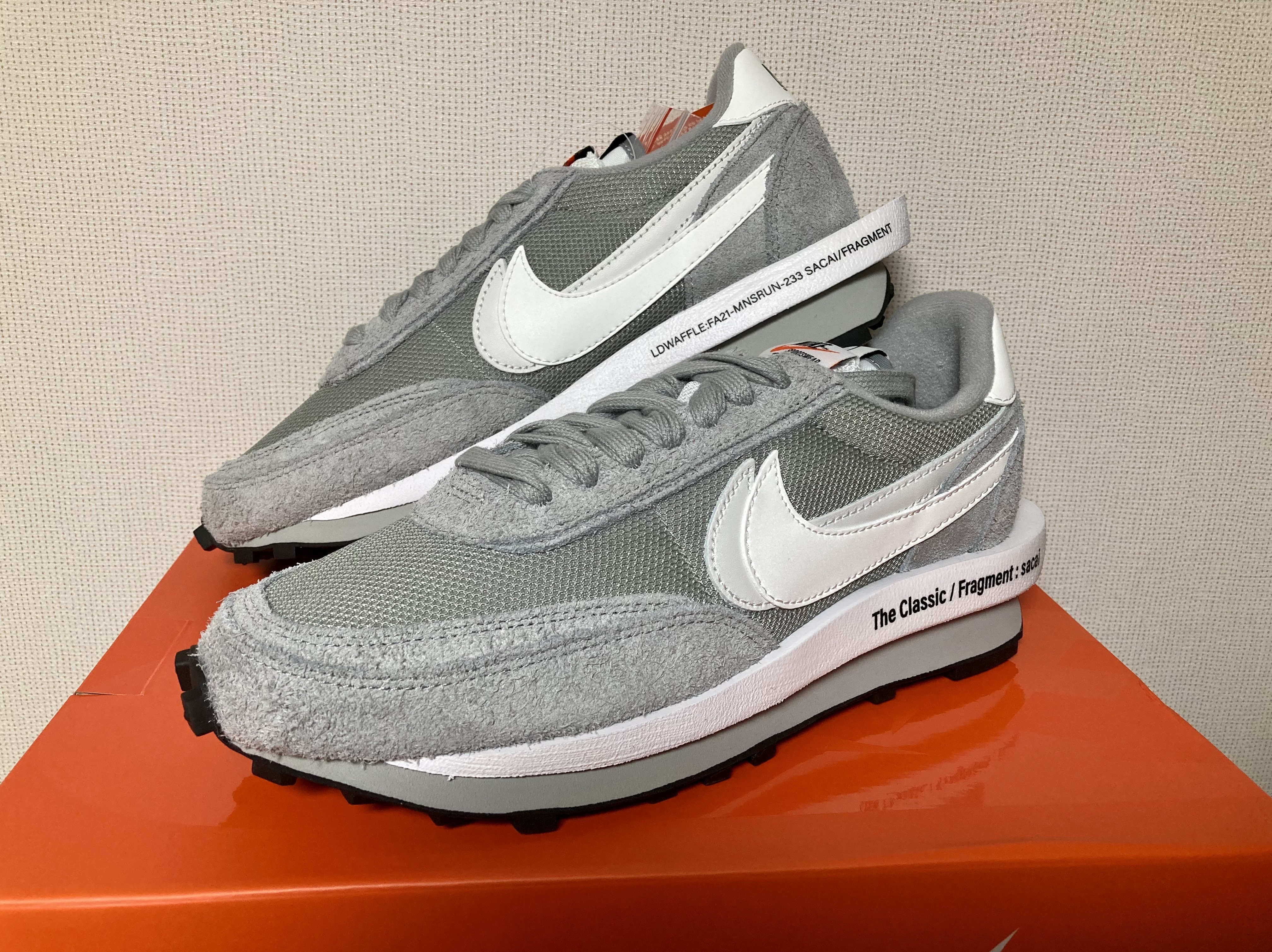 Nike x Sacai x Fragment LDWaffle Light Smoke Grey 착용 스타일 - 4
