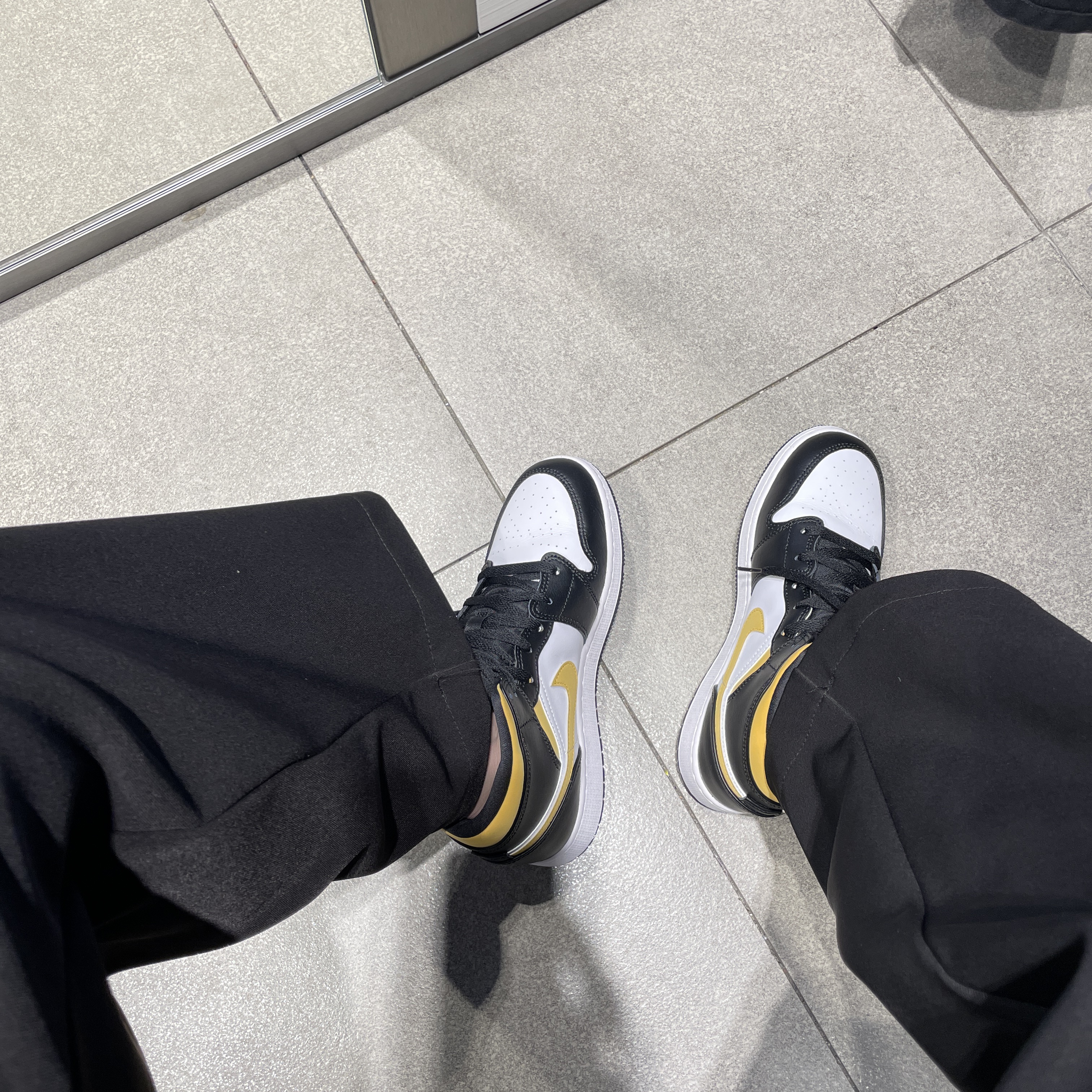 (GS) Jordan 1 Mid Pollen 착용 스타일 - 5