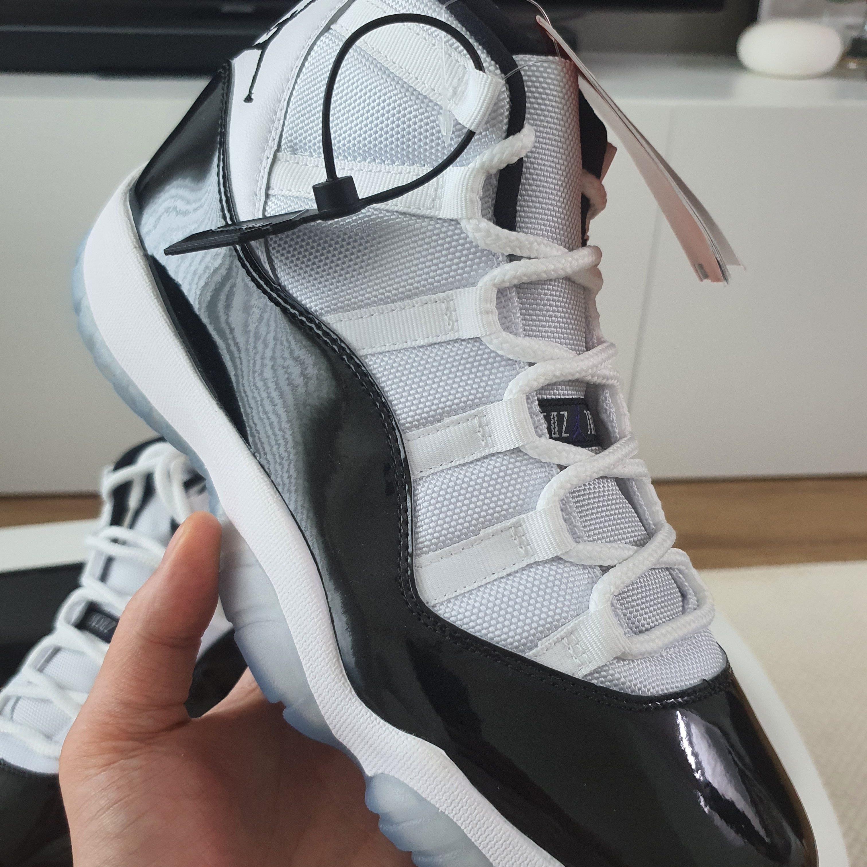 Jordan 11 Retro Concord 2018 착용 스타일