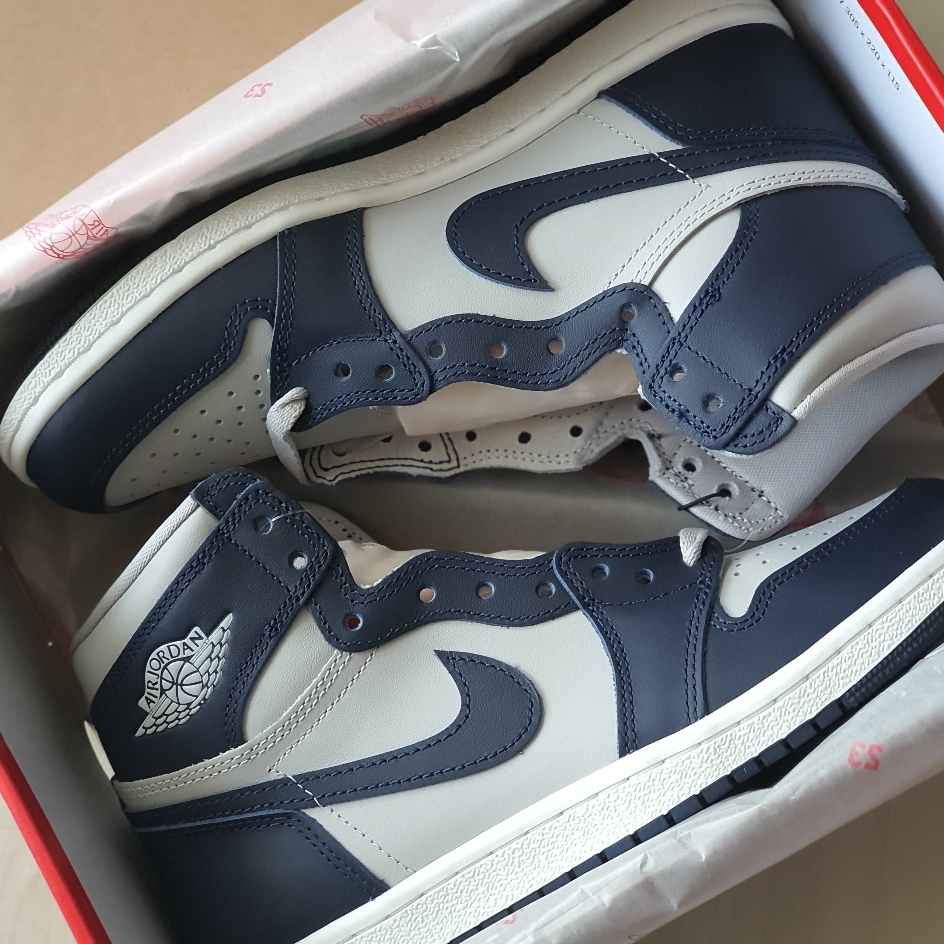 Jordan 1 High 85 College Navy 착용 스타일 - 2