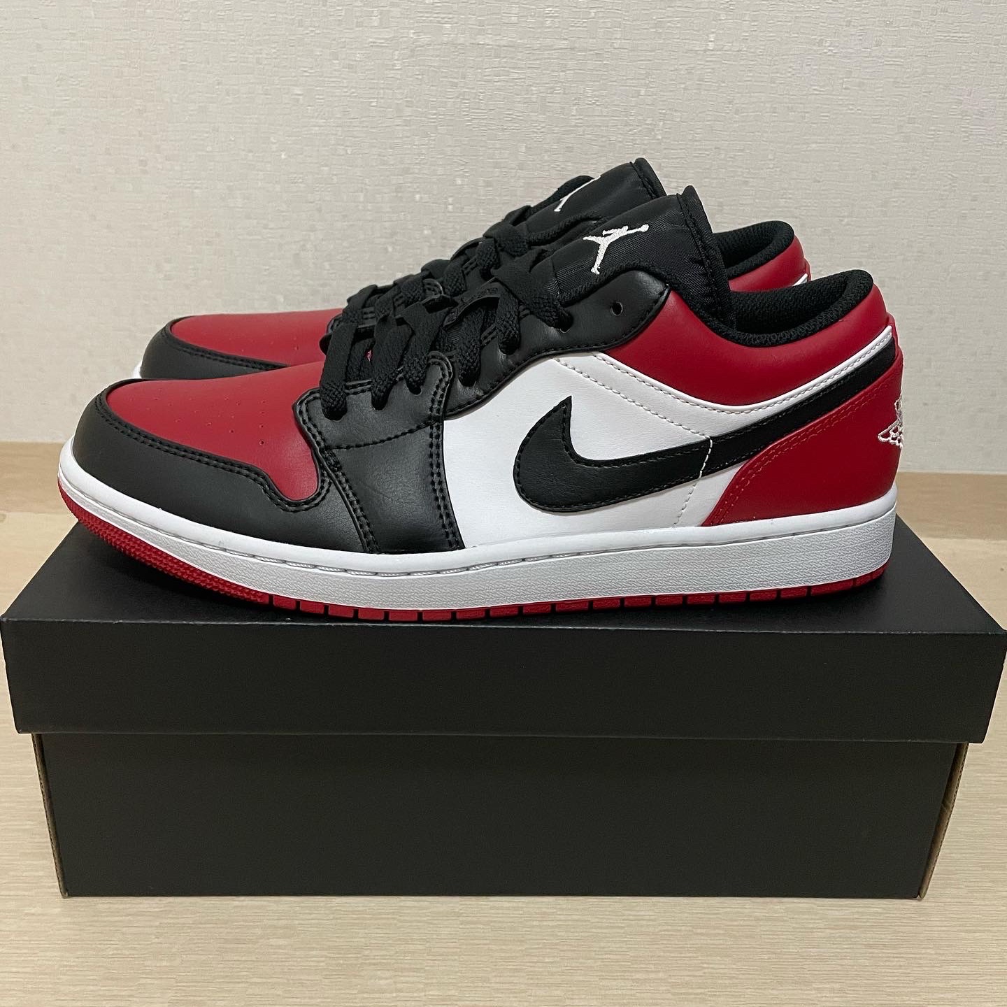 Jordan 1 Low Bred Toe 착용 스타일 - 4