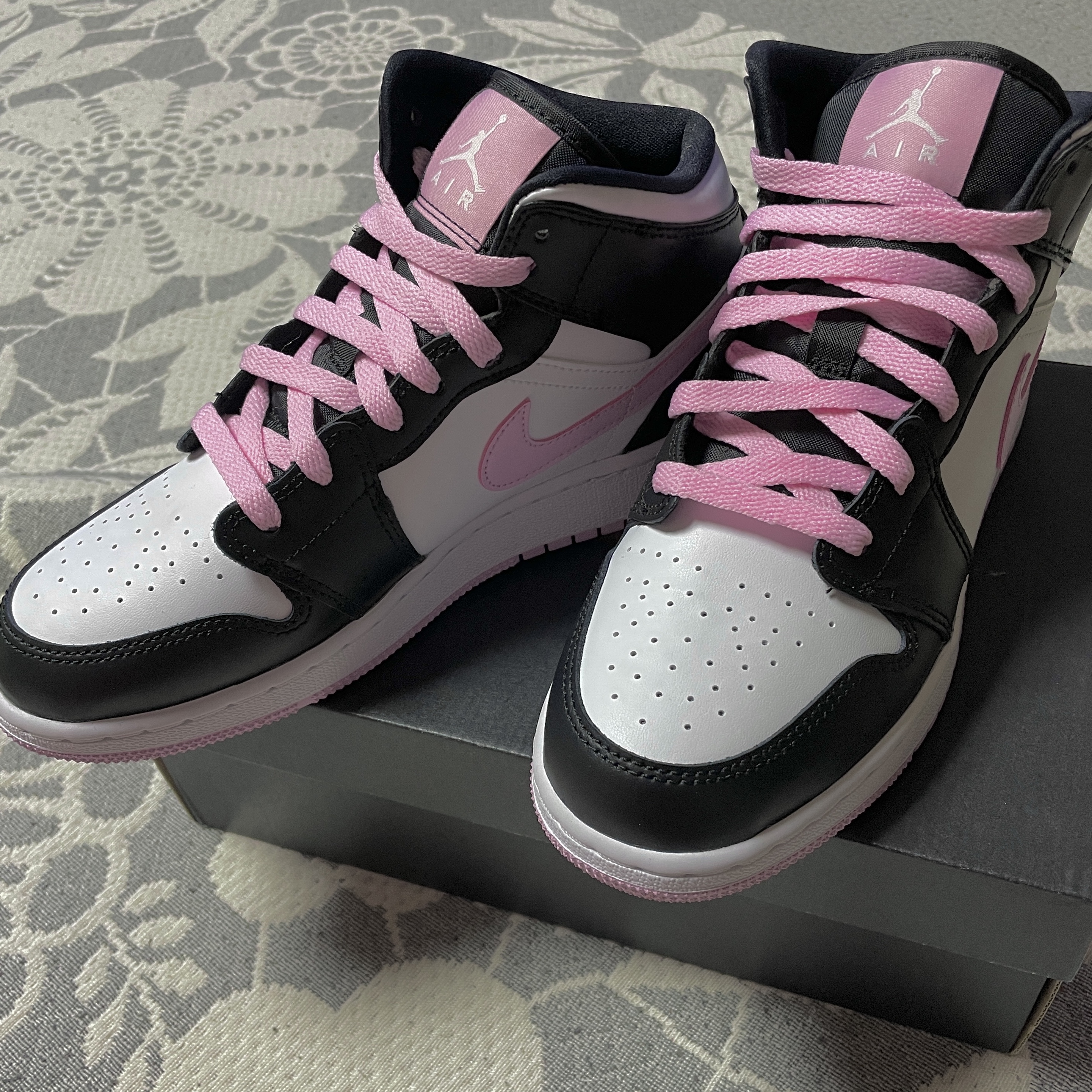 (GS) Jordan 1 Mid Light Arctic Pink 착용 스타일