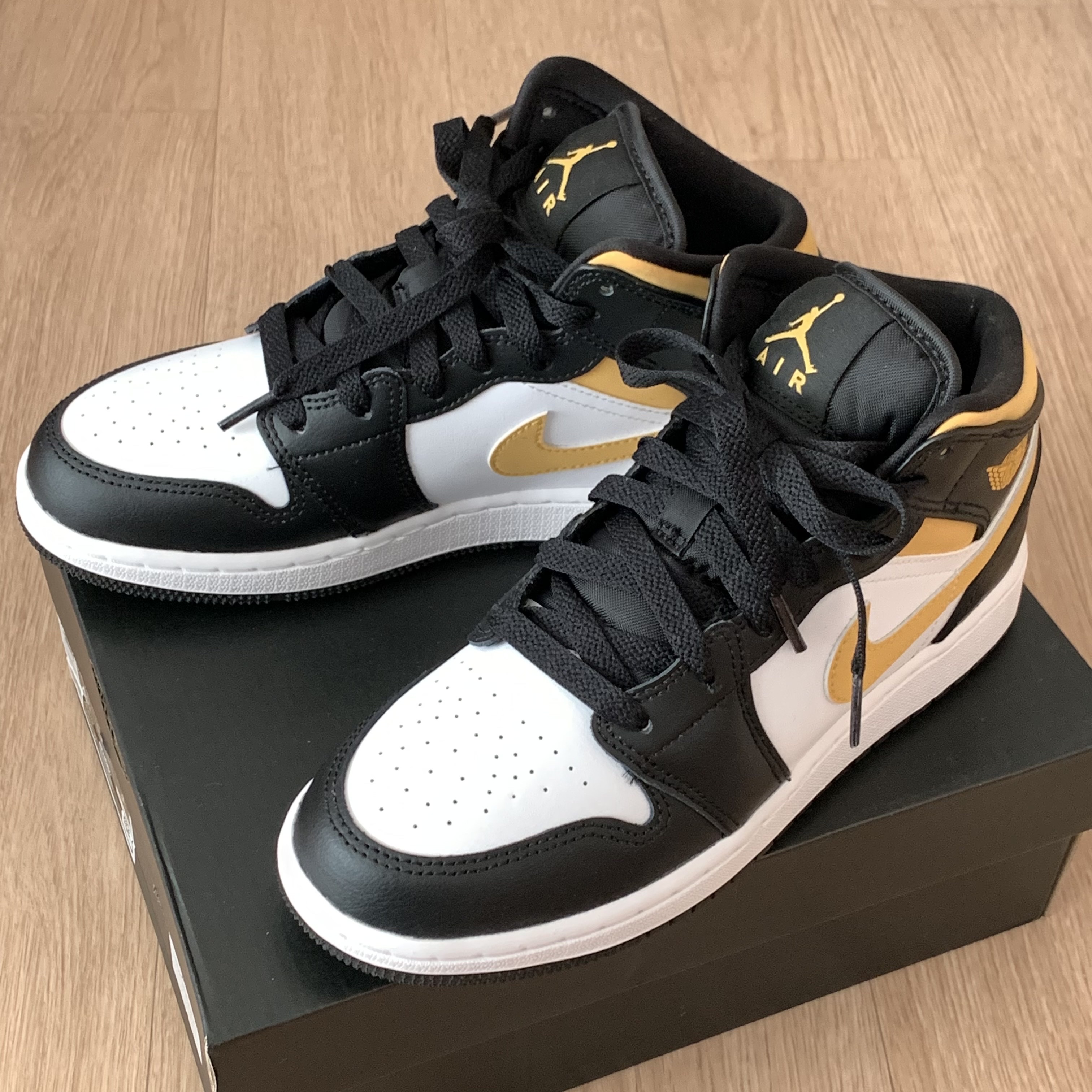 (GS) Jordan 1 Mid Pollen 착용 스타일 - 2