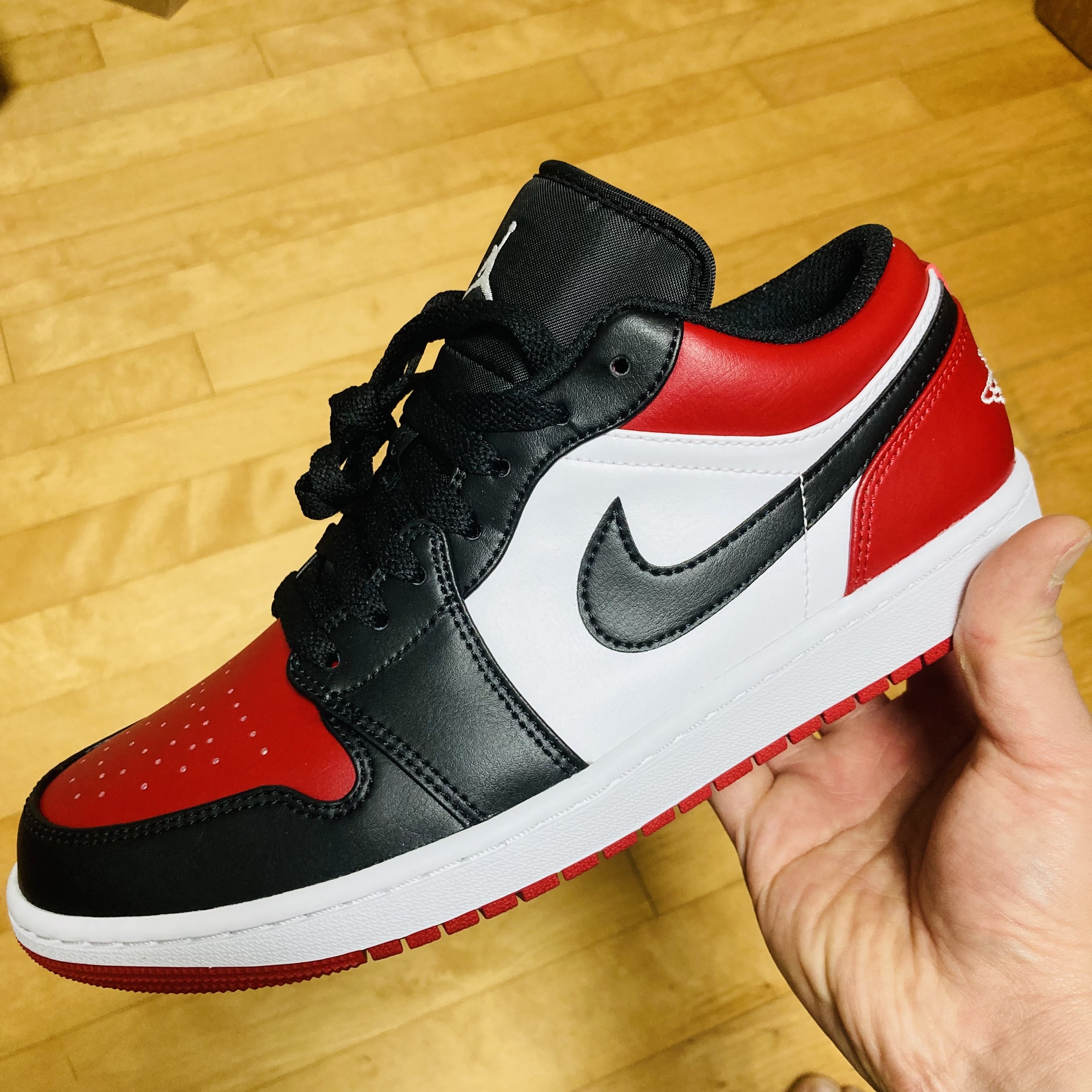 Jordan 1 Low Bred Toe 착용 스타일 - 2