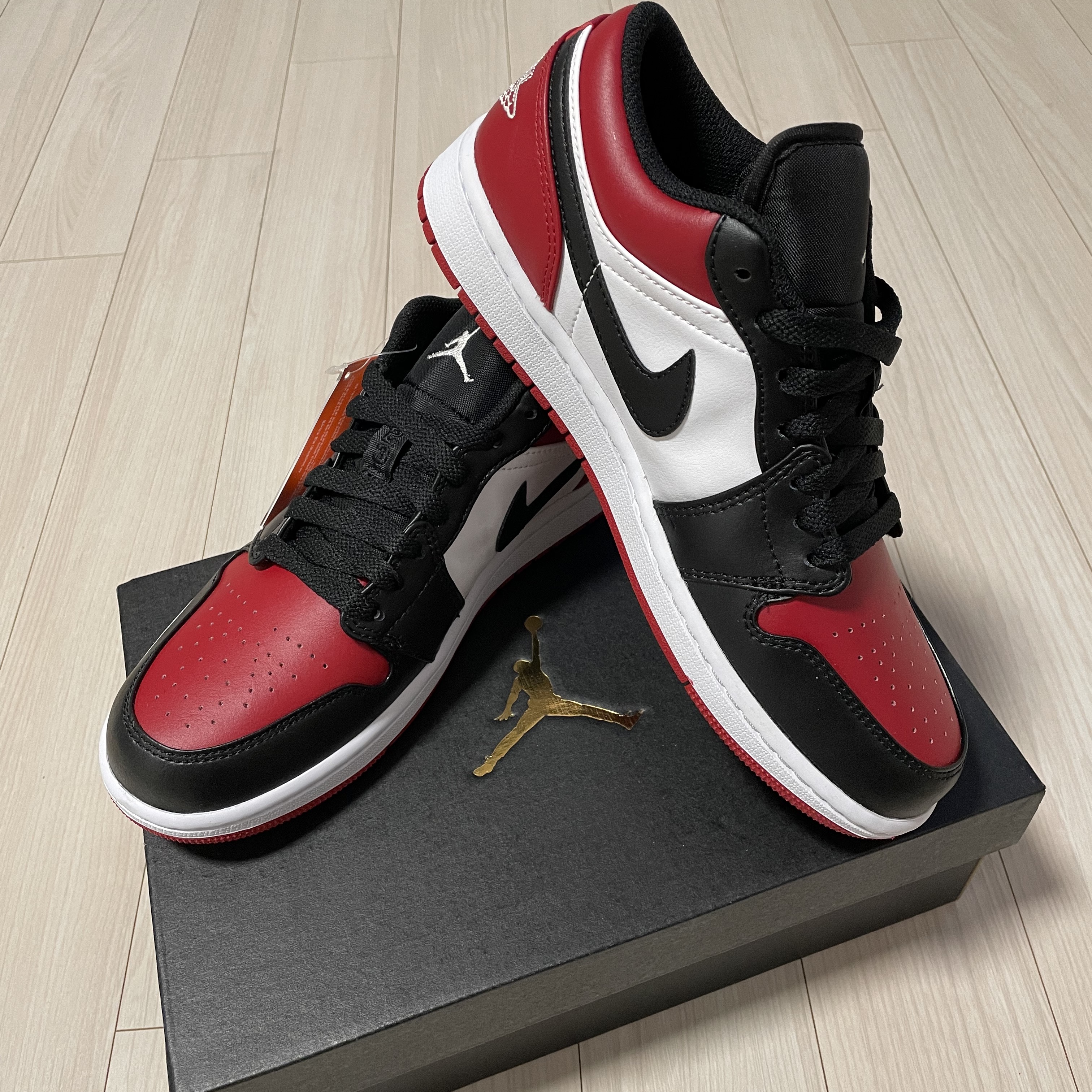Jordan 1 Low Bred Toe 착용 스타일 - 1
