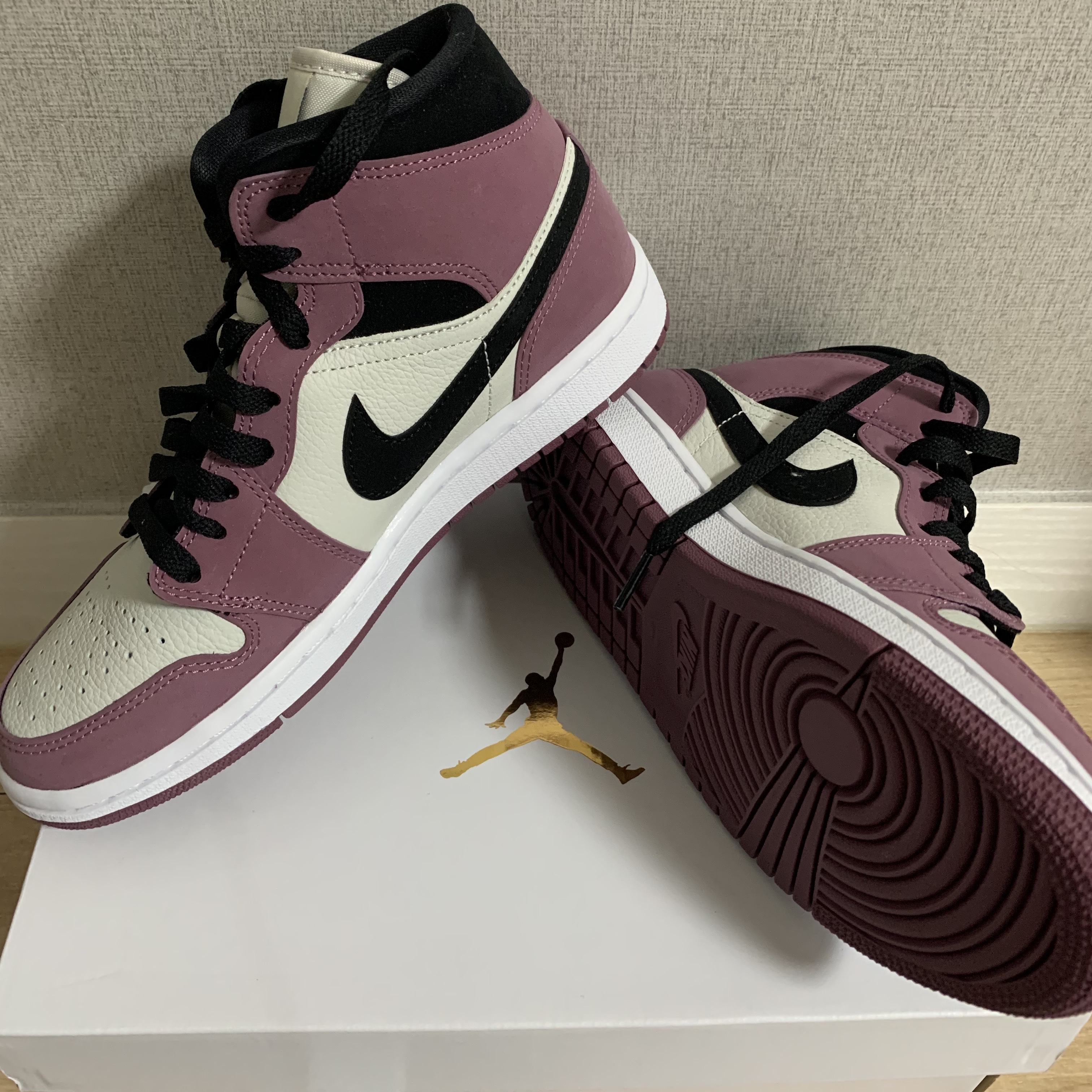 (W) Jordan 1 Mid SE Light Mulberry 착용 스타일 - 4