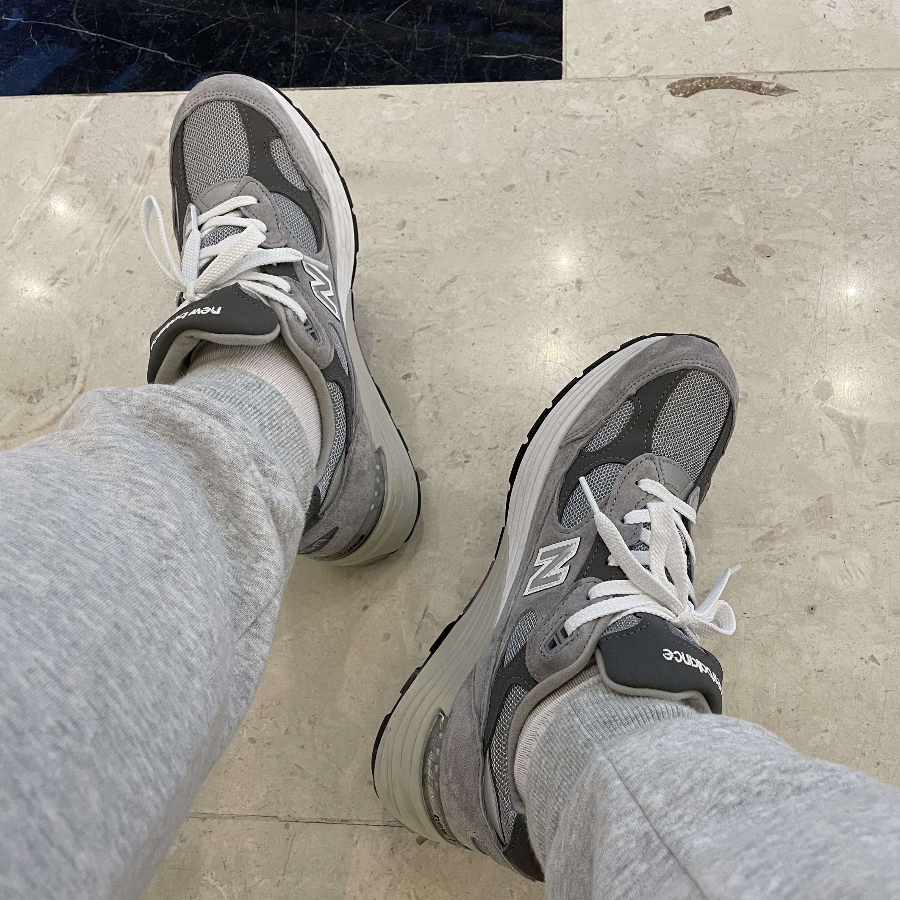 New Balance 992 Made in USA Grey - D Standard 착용 스타일 - 1