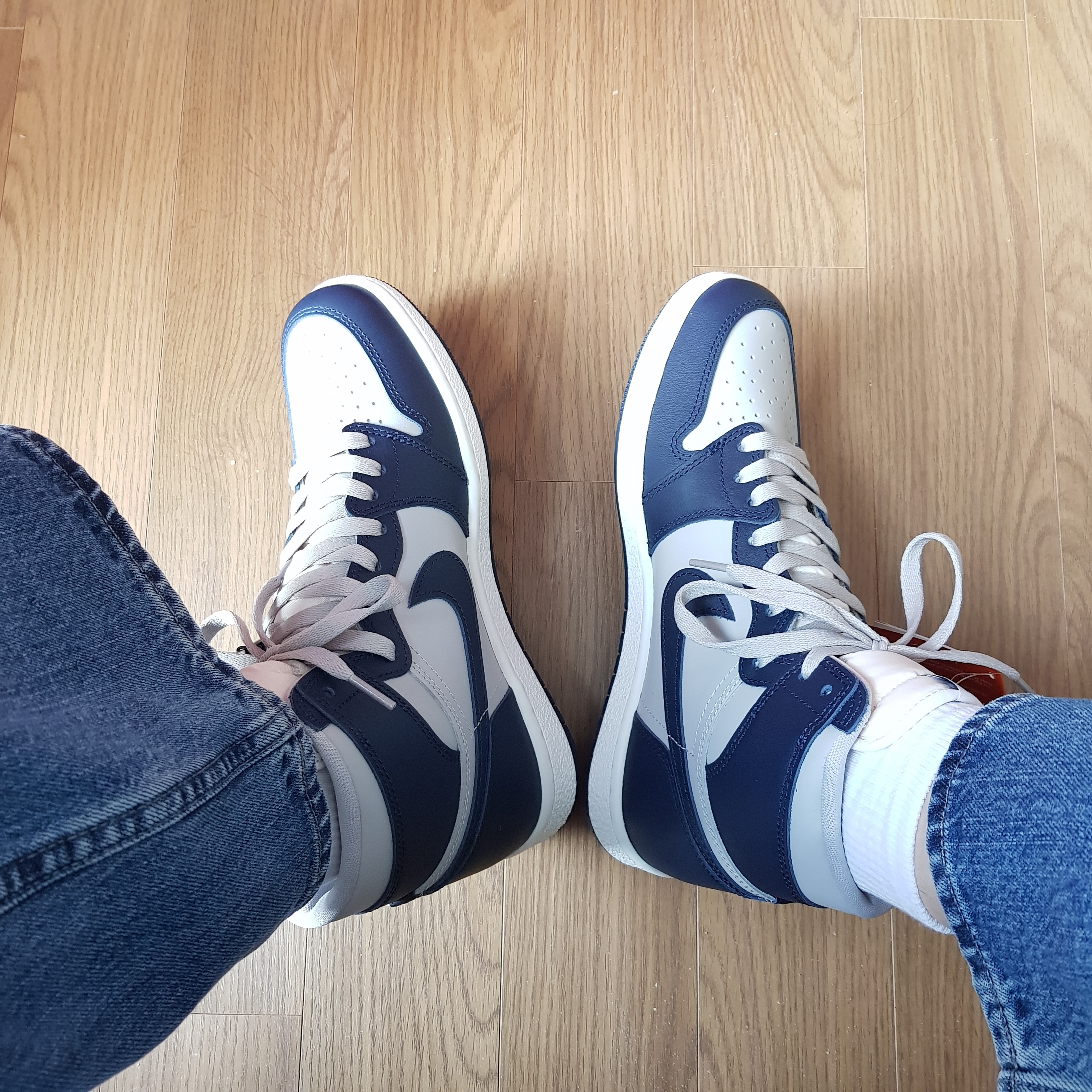 Jordan 1 High 85 College Navy 착용 스타일 - 2
