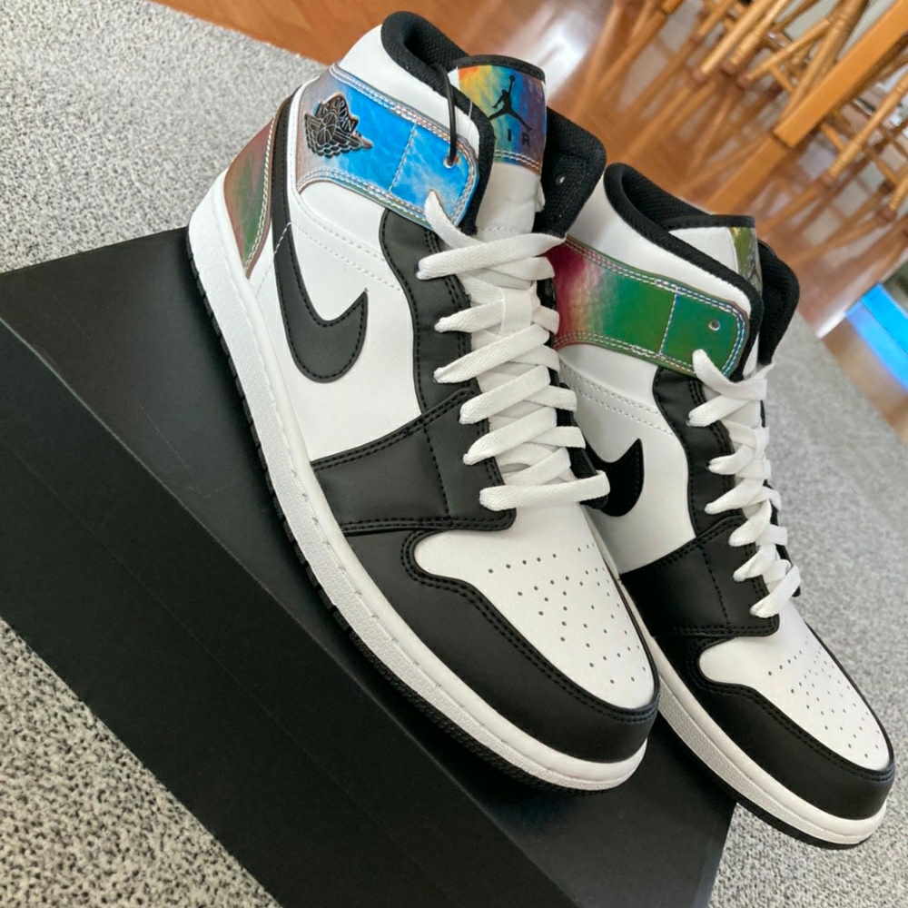 Jordan 1 Mid SE Heat Reactive 착용 스타일 - 3