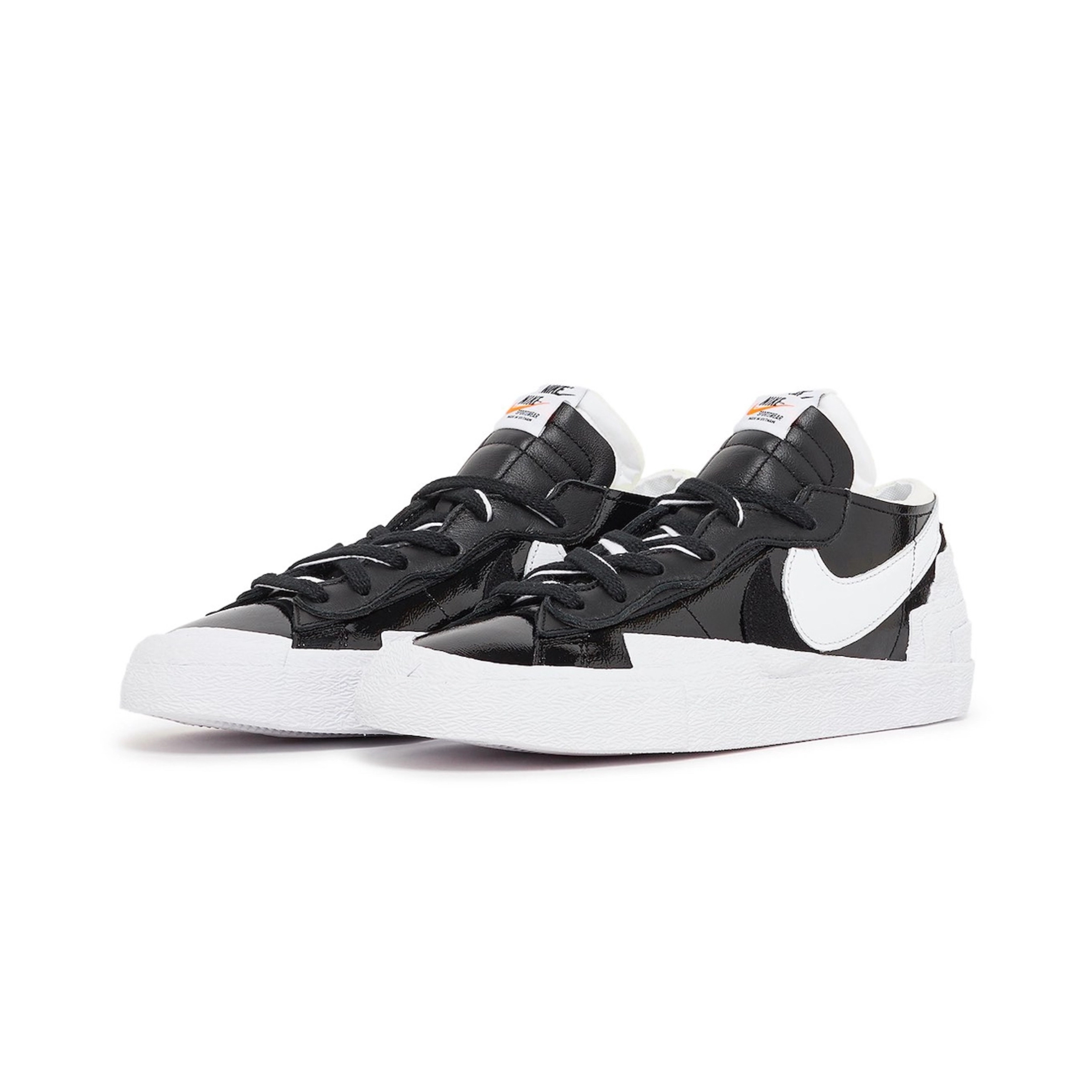 Nike x Sacai Blazer Low Black Patent Leather 착용 스타일 - 2