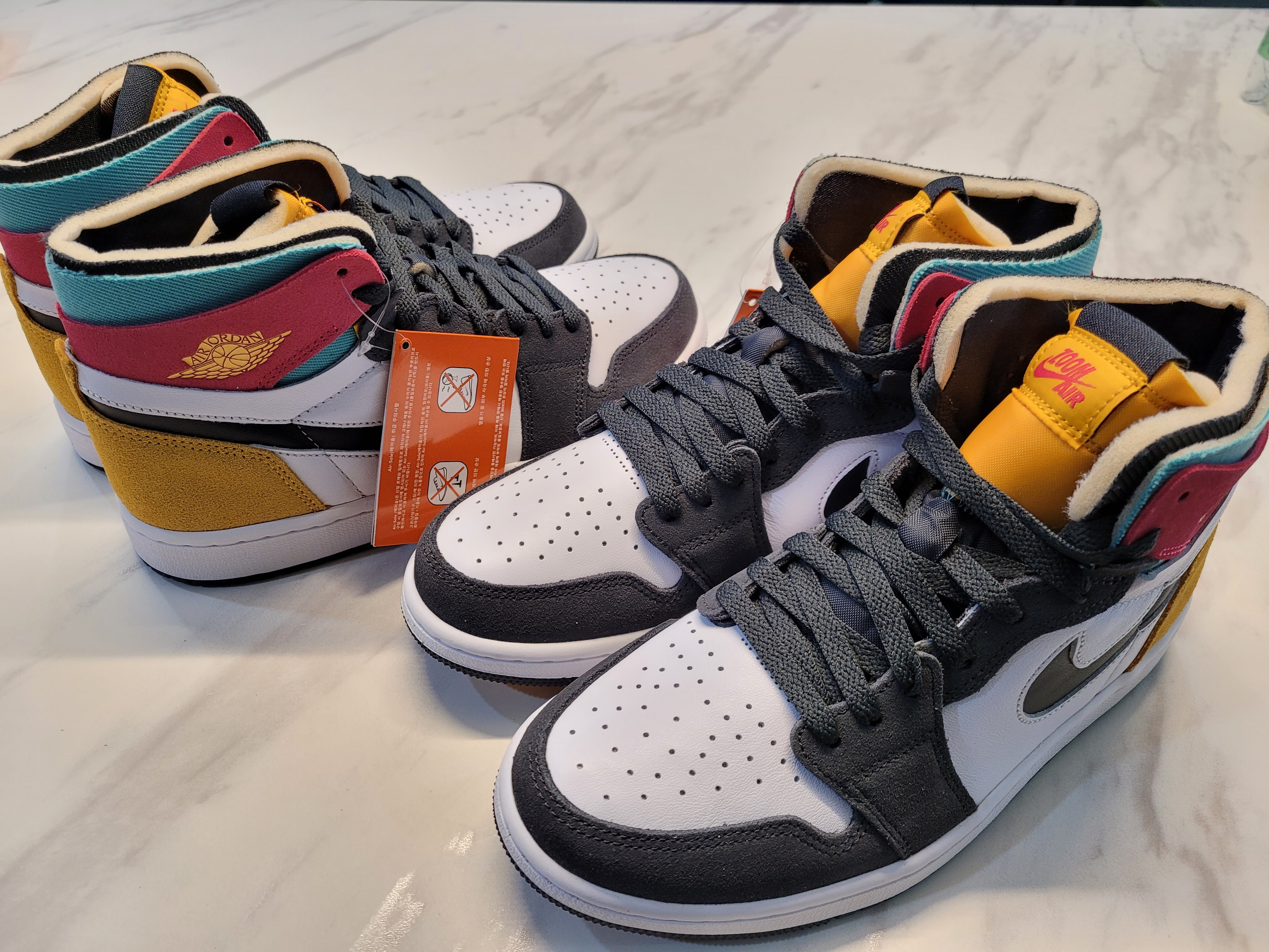 Jordan 1 Zoom Air CMFT Anthracite Pink Gold 착용 스타일 - 1