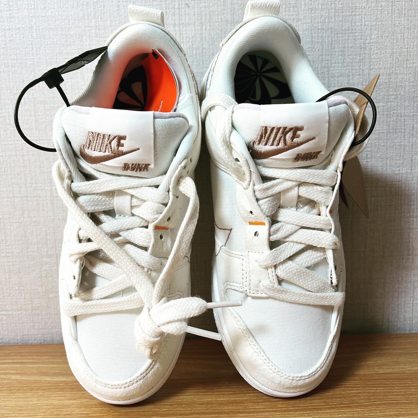 (W) Nike Dunk Low Disrupt 2 Pale Ivory Sail 착용 스타일 - 3