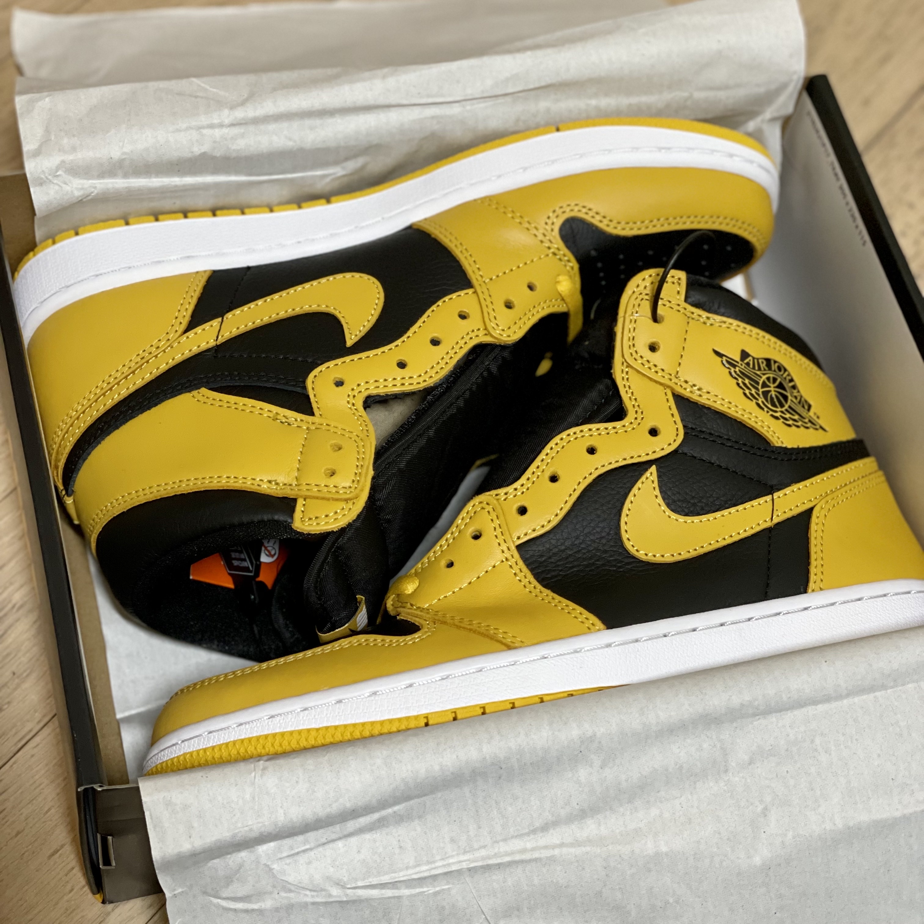 Jordan 1 Retro High OG Pollen, (GS) Jordan 1 Retro High OG Pollen 착용 스타일 - 1
