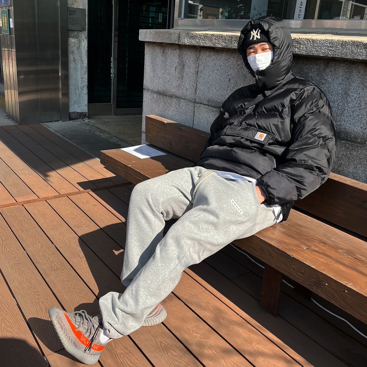 Adidas Yeezy Boost 350 V2 Beluga - Reflective 착용 스타일 - 1