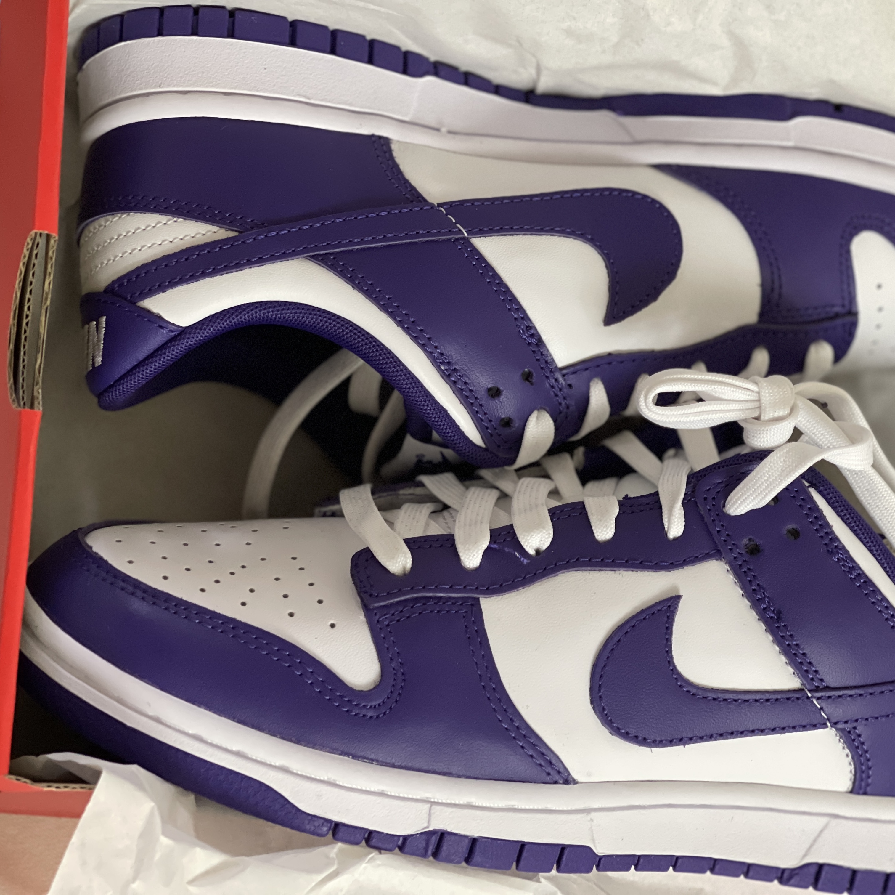Nike Dunk Low Retro Championship Court Purple 착용 스타일