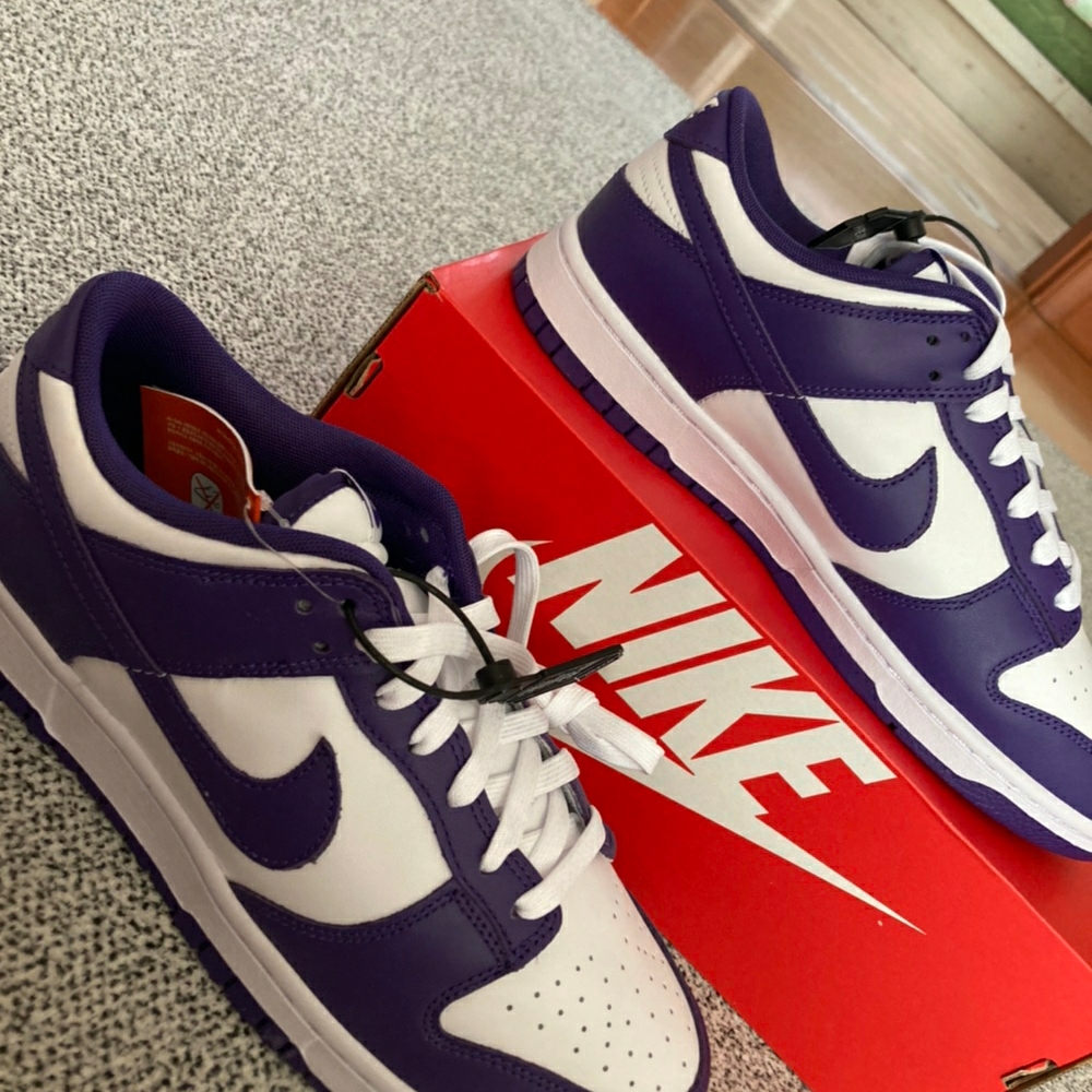 Nike Dunk Low Retro Championship Court Purple 착용 스타일 - 2