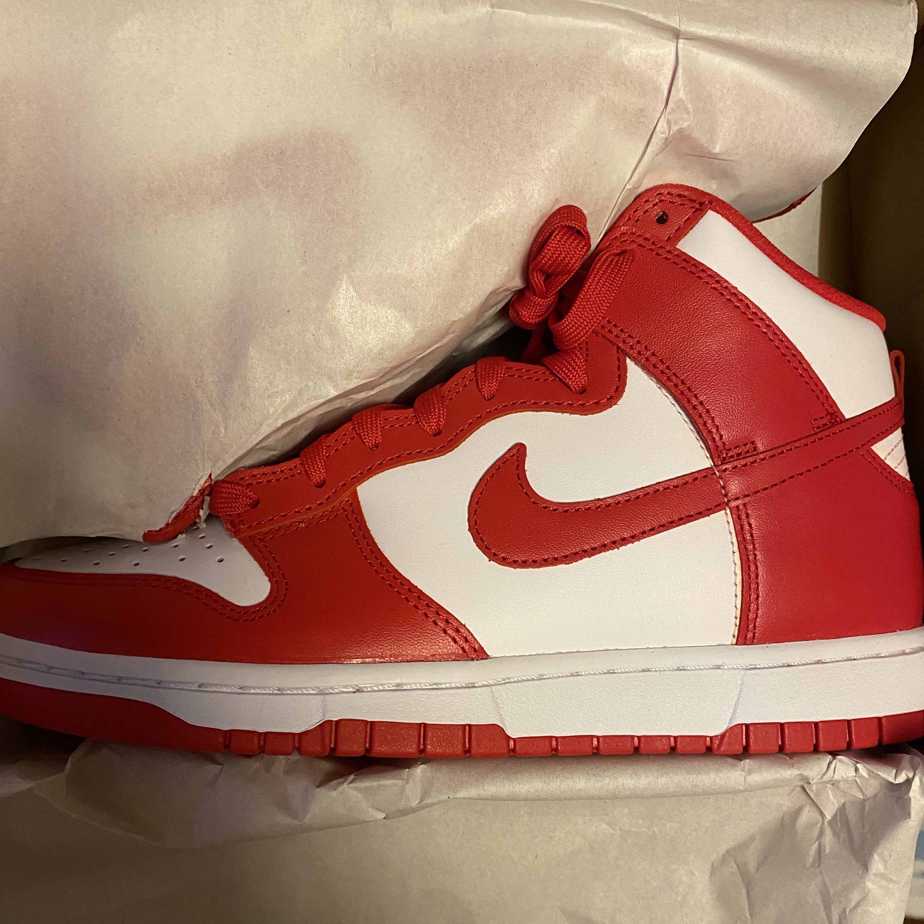 Nike Dunk High Retro Championship White and Red 착용 스타일 - 1