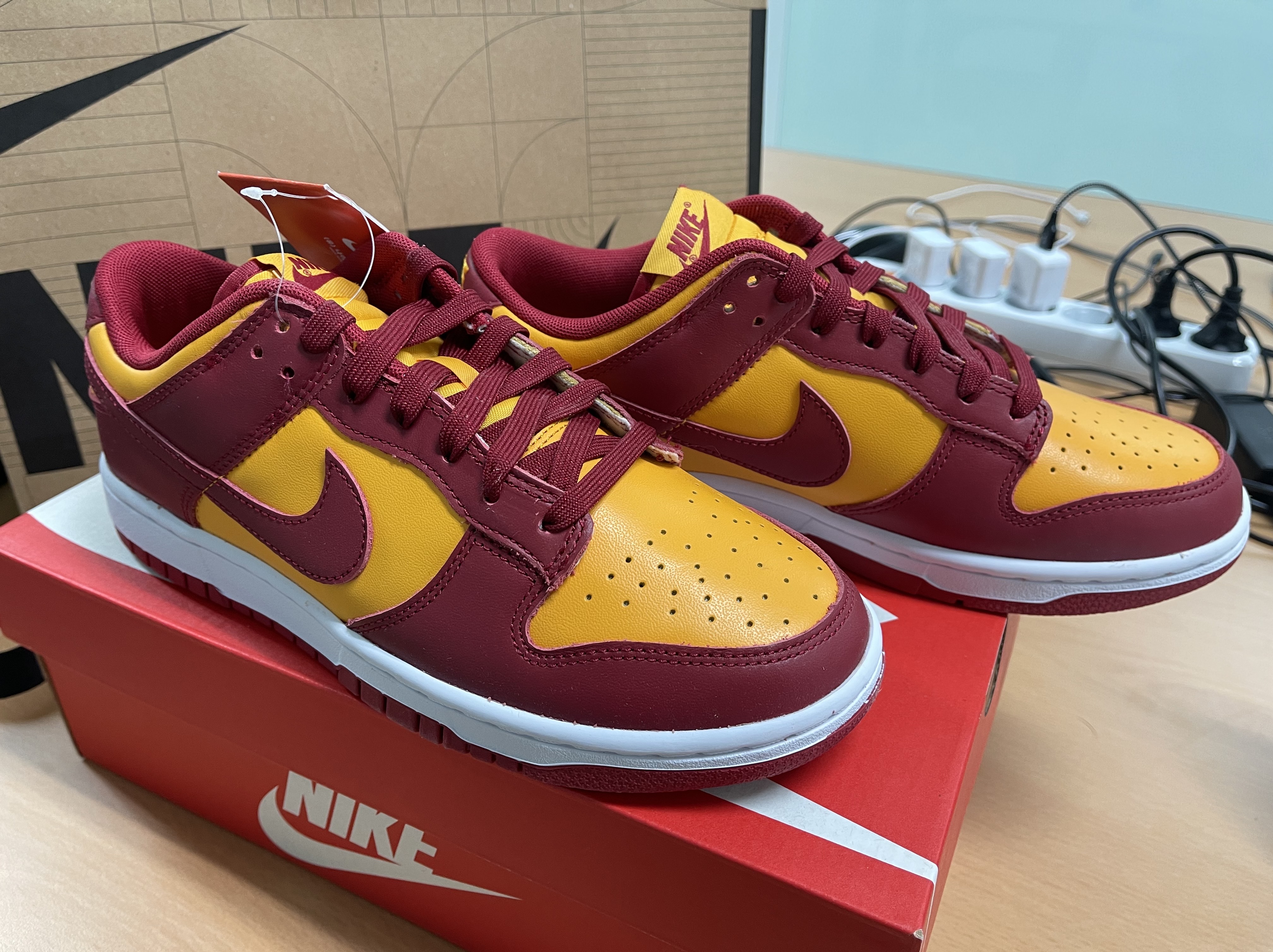 Nike Dunk Low Retro Championship Gold 착용 스타일 - 1