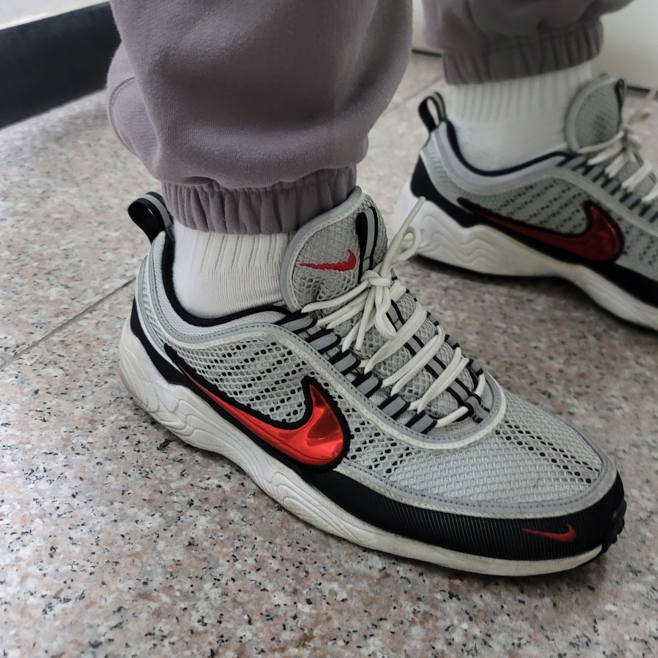 Nike Air Zoom Spiridon Sport Red 2016 착용 스타일 - 2