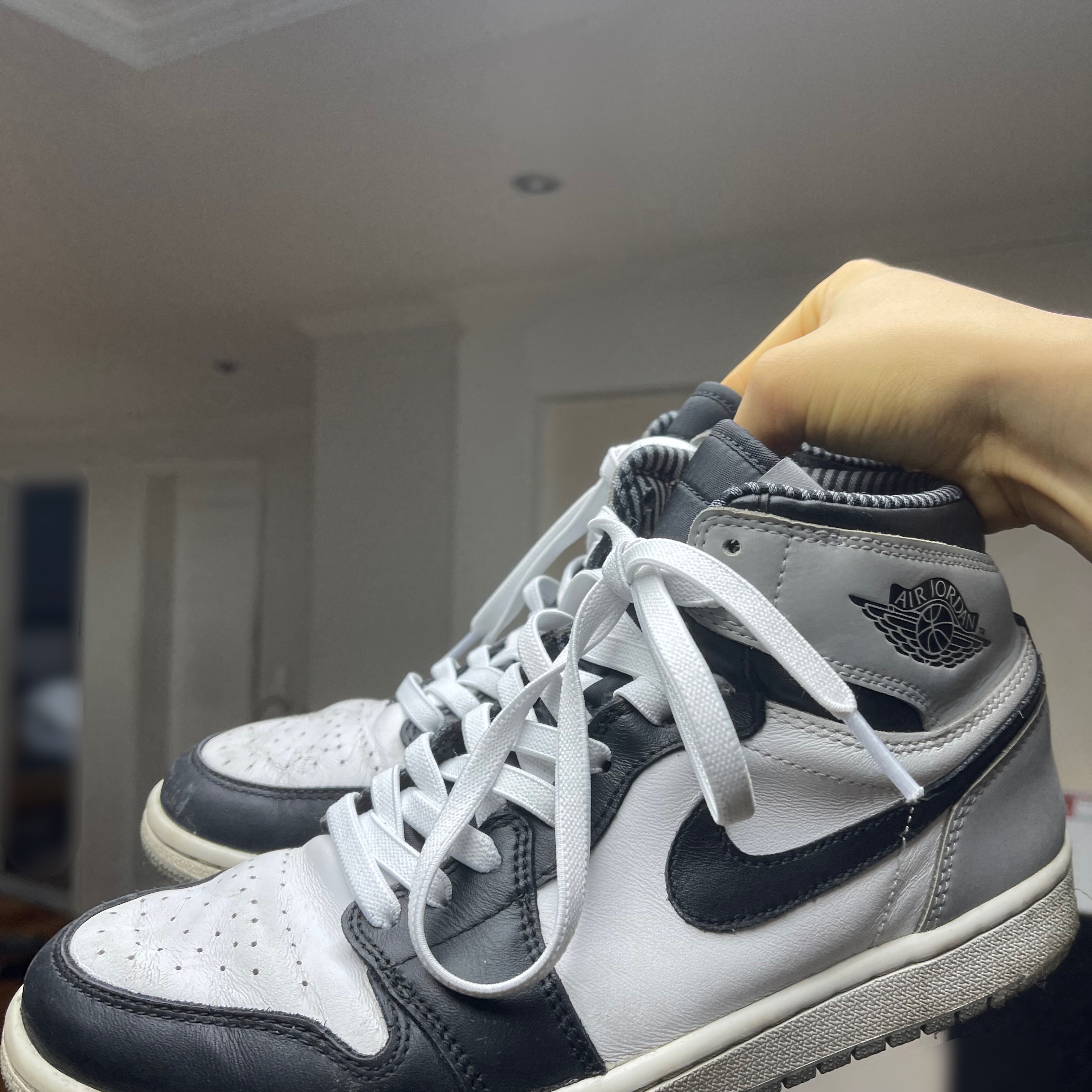 Jordan 1 Retro Barons 착용 스타일