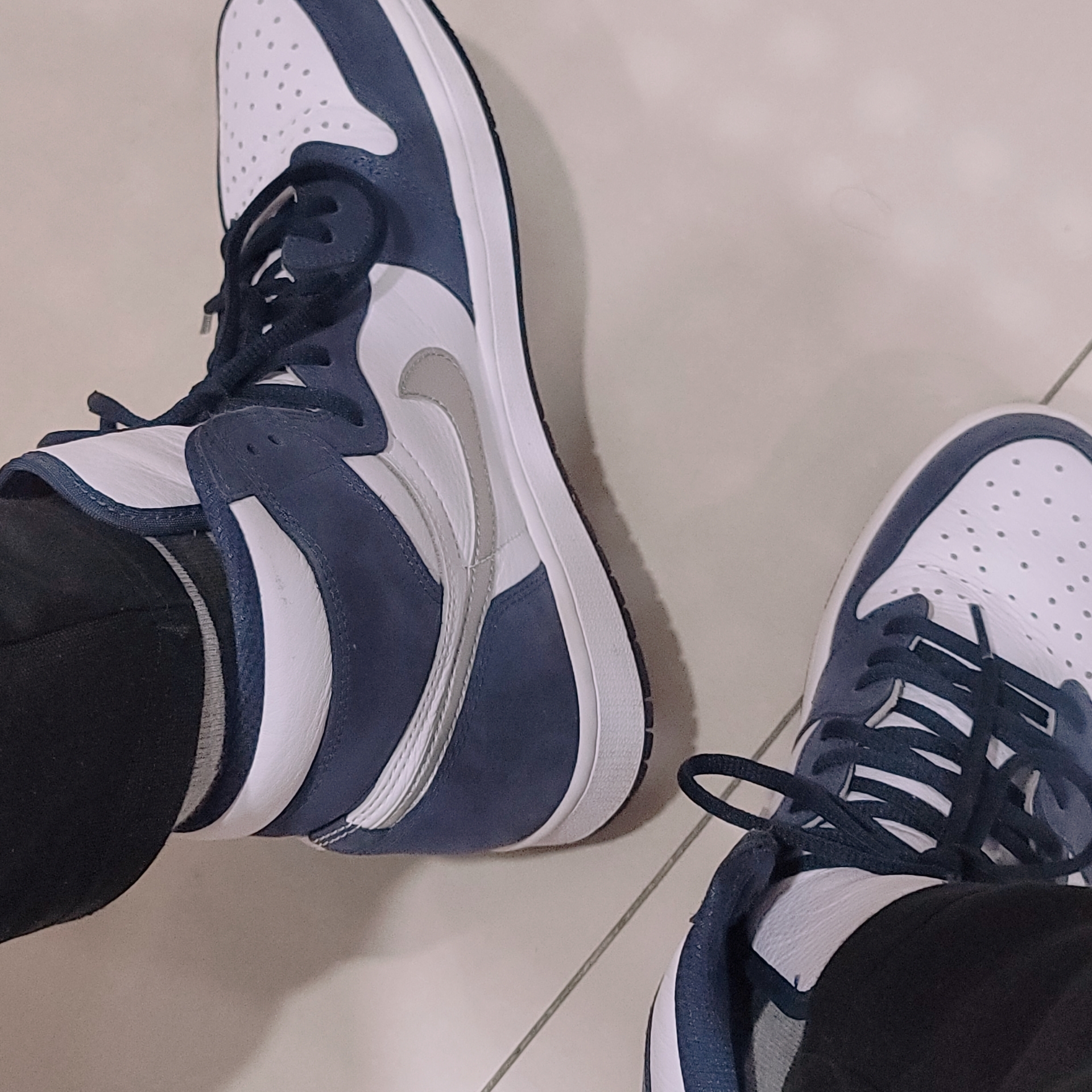 Jordan 1 Retro High OG CO.JP Midnight Navy 착용 스타일 - 1