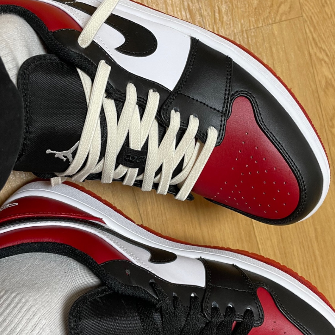 Jordan 1 Low Bred Toe 착용 스타일
