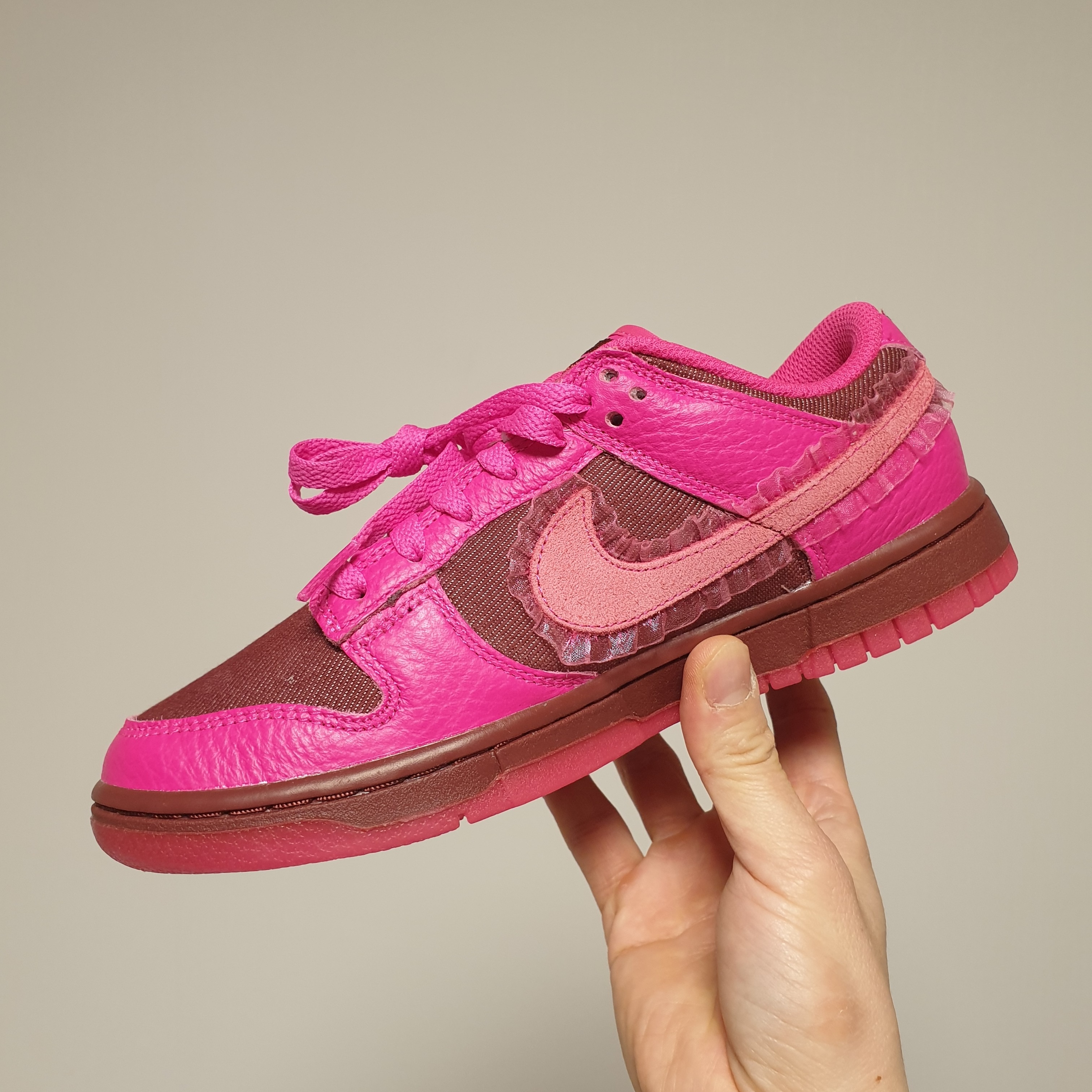 (W) Nike Dunk Low Prime Pink 착용 스타일 - 2