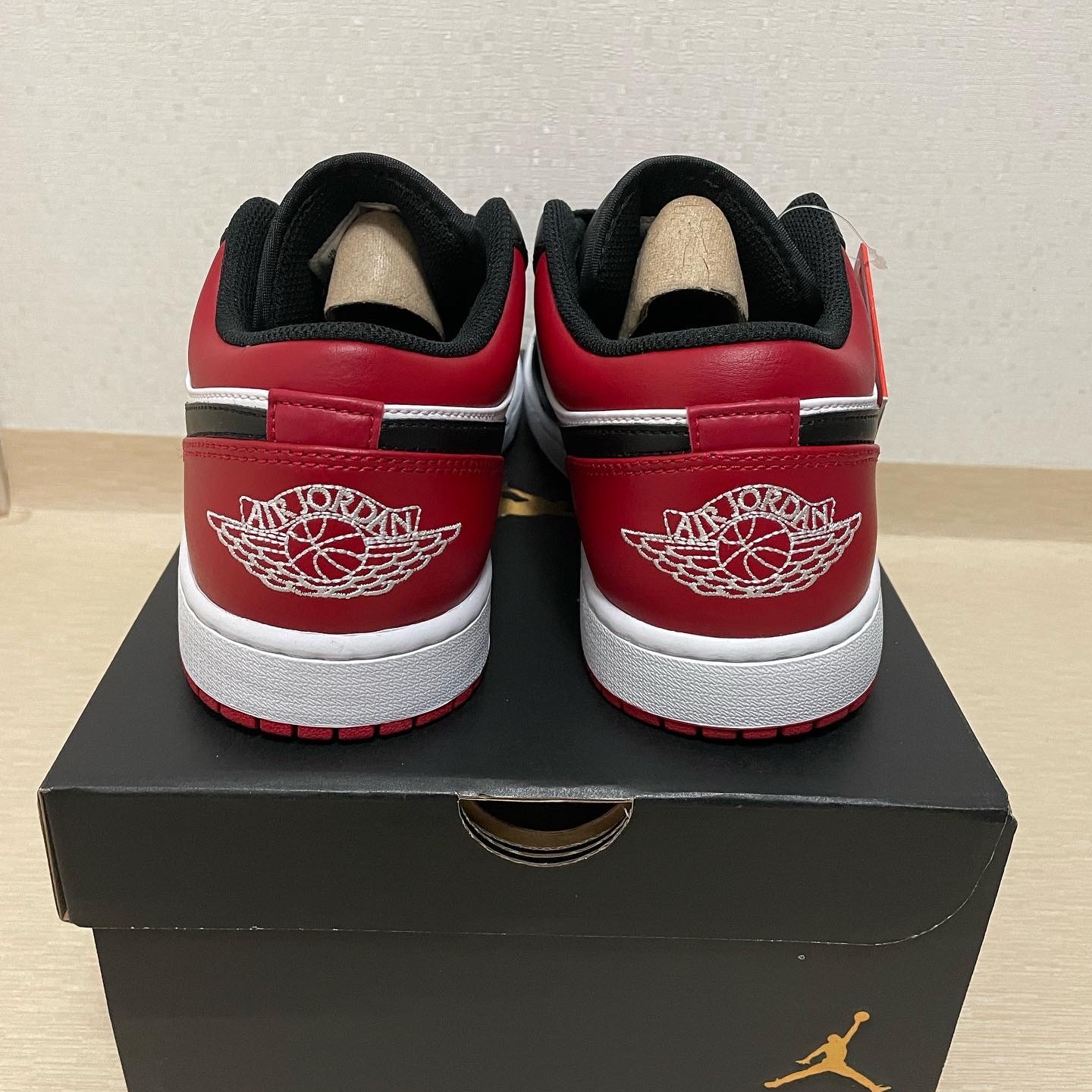 Jordan 1 Low Bred Toe 착용 스타일 - 3