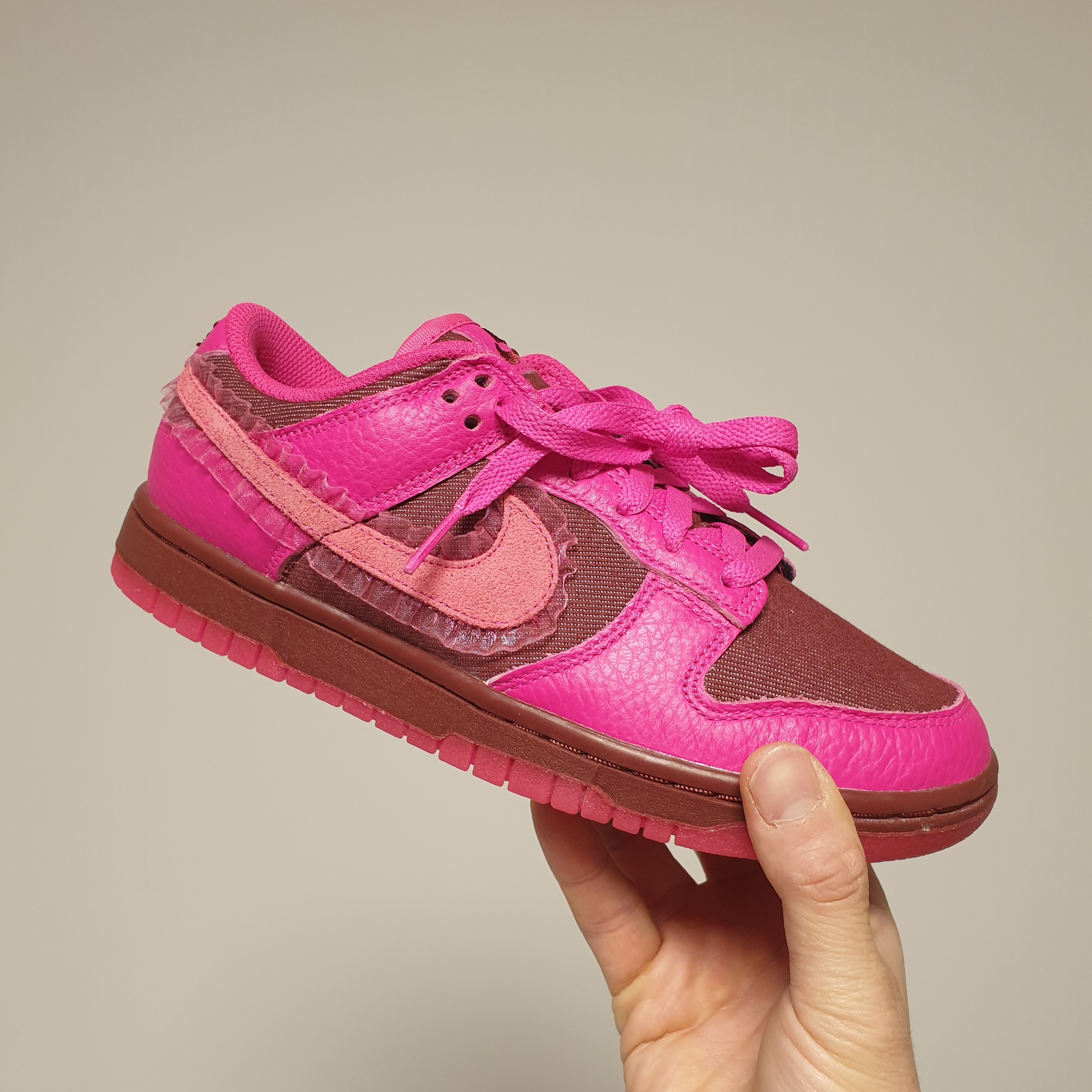 (W) Nike Dunk Low Prime Pink 착용 스타일 - 1