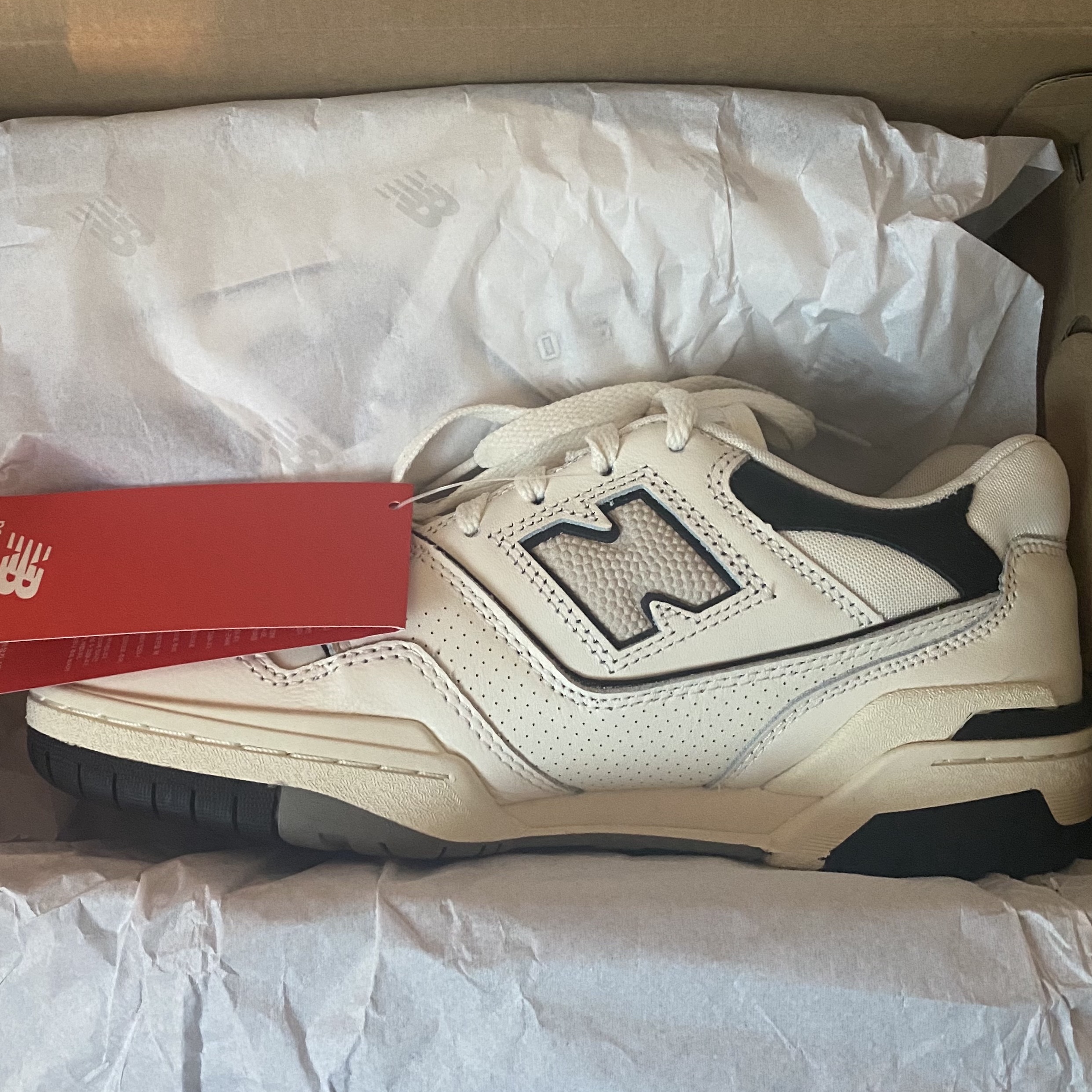New Balance 550 White Grey - 2E Wide 착용 스타일 - 2
