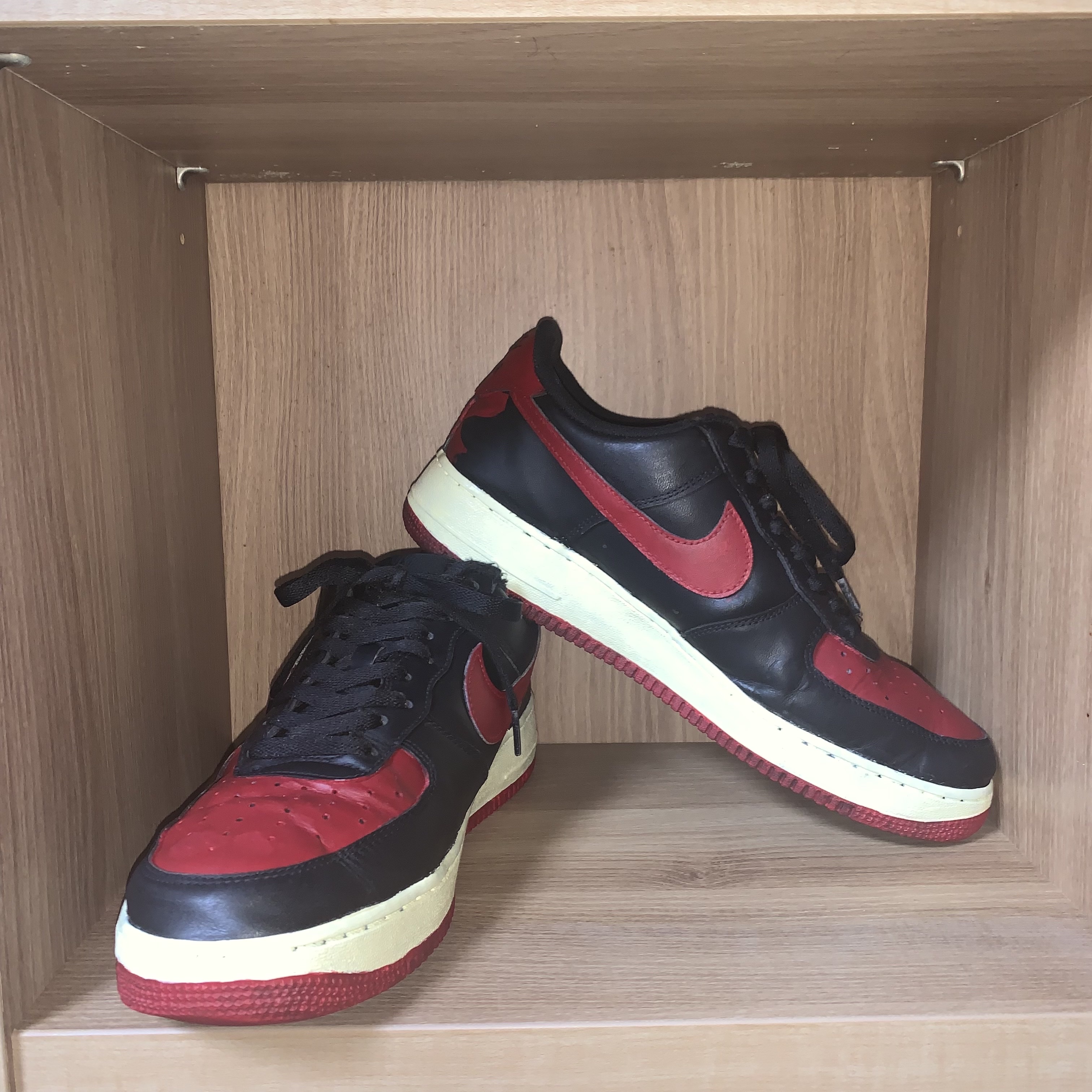 Nike Air Force 1 '07 Low Triple Black 착용 스타일 - 1