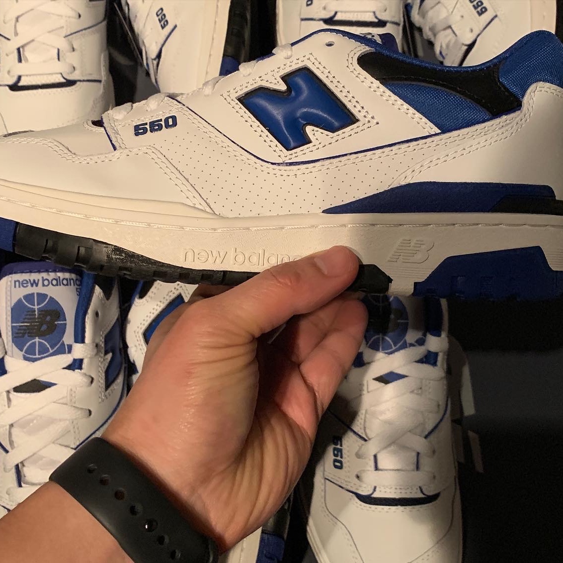 New Balance 550 White Blue - 2E Wide 착용 스타일 - 1