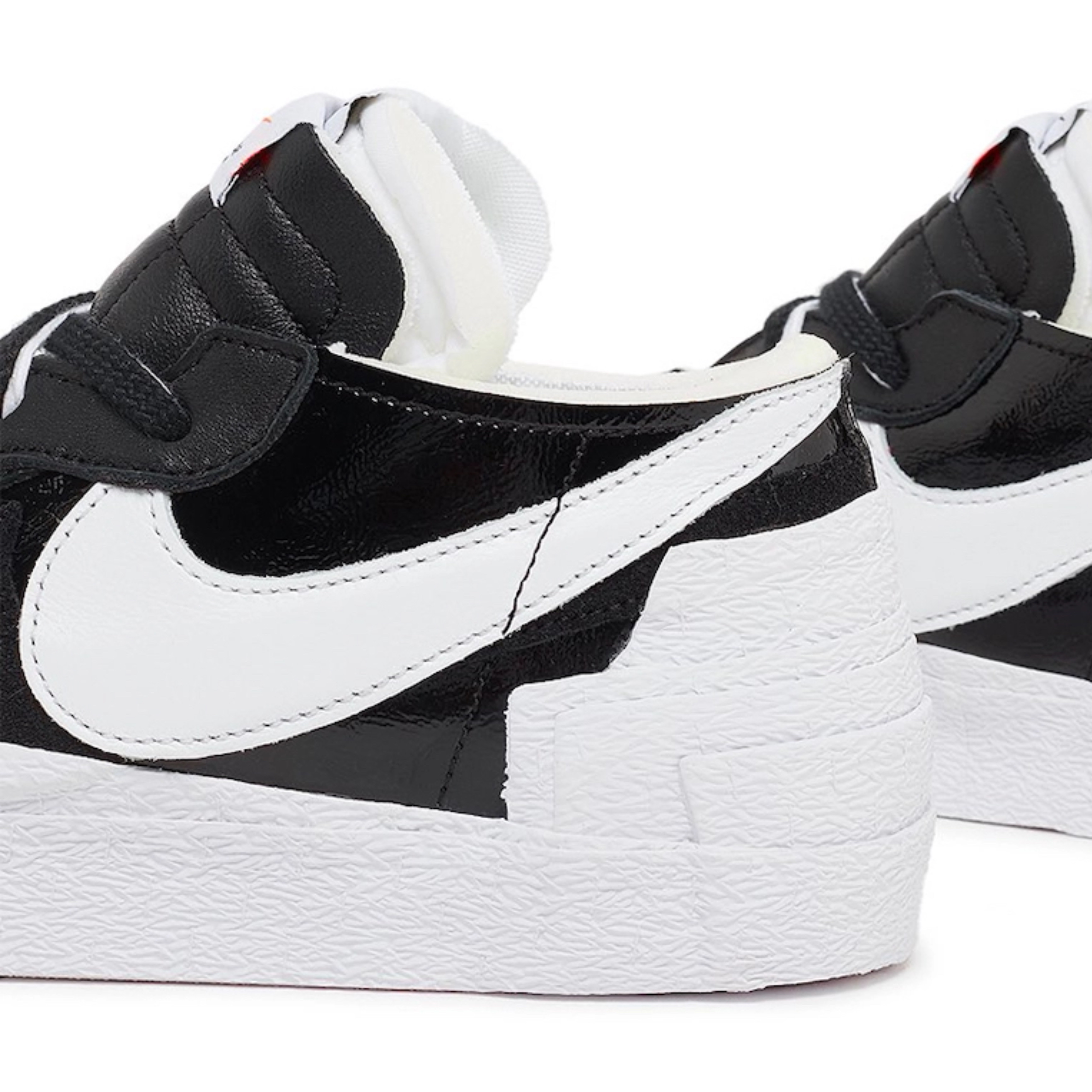 Nike x Sacai Blazer Low Black Patent Leather 착용 스타일 - 5