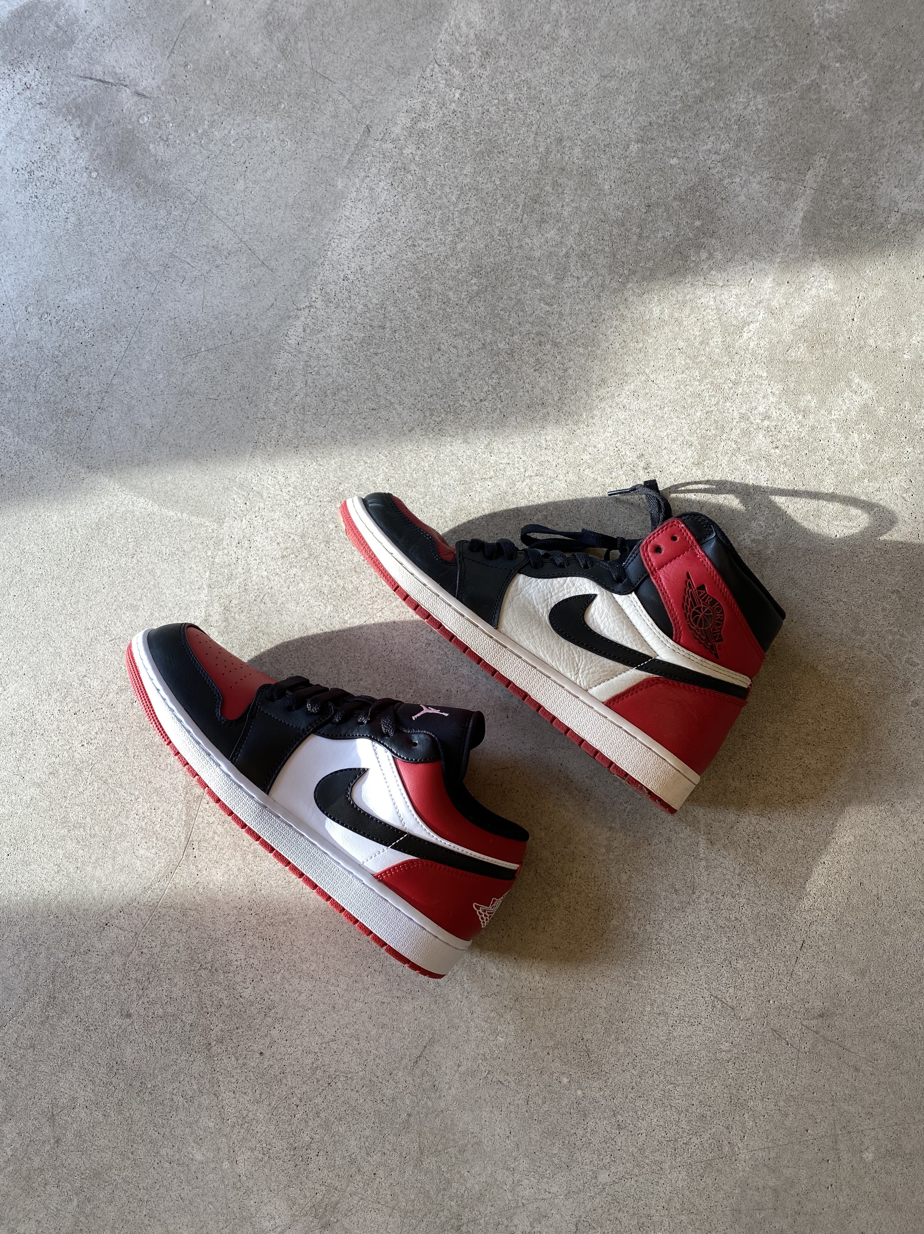 Jordan 1 Low Bred Toe, Jordan 1 Retro High OG Bred Toe 착용 스타일 - 2