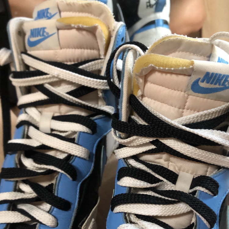 Nike x Sacai Blazer Mid White Black Legend Blue 착용 스타일 - 2