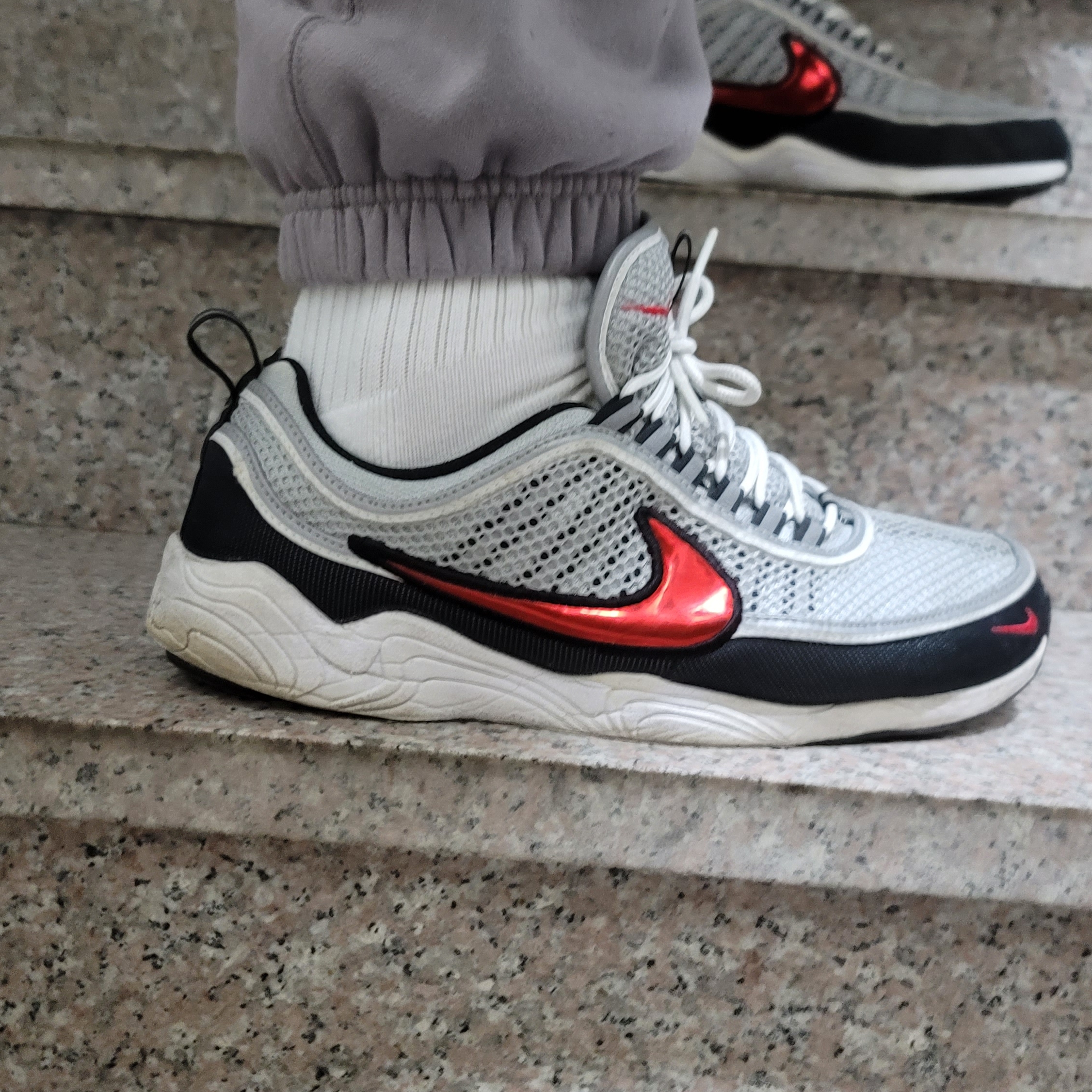 Nike Air Zoom Spiridon Sport Red 2016 착용 스타일 - 1