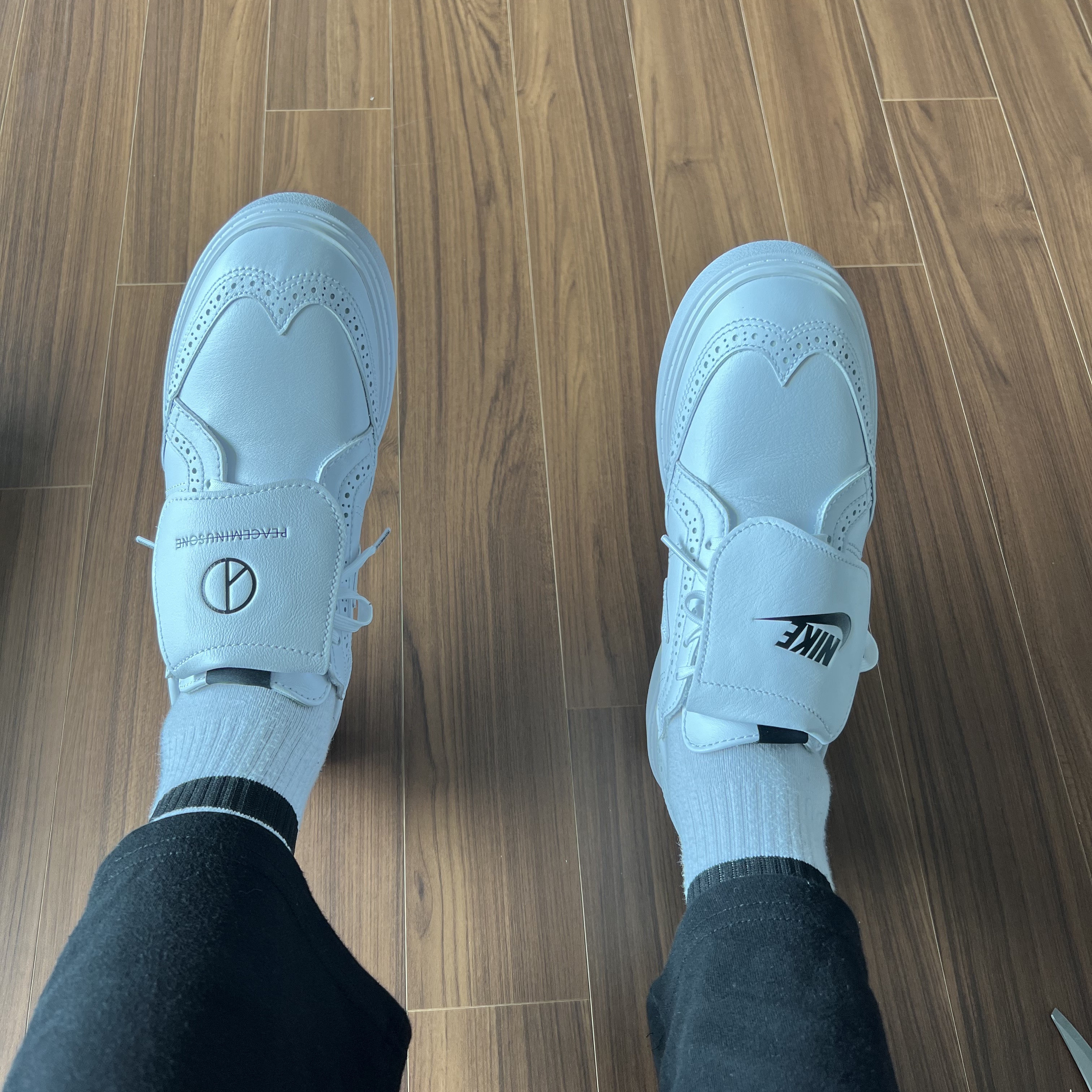 Nike x Peaceminusone Kwondo1 White 착용 스타일 - 3