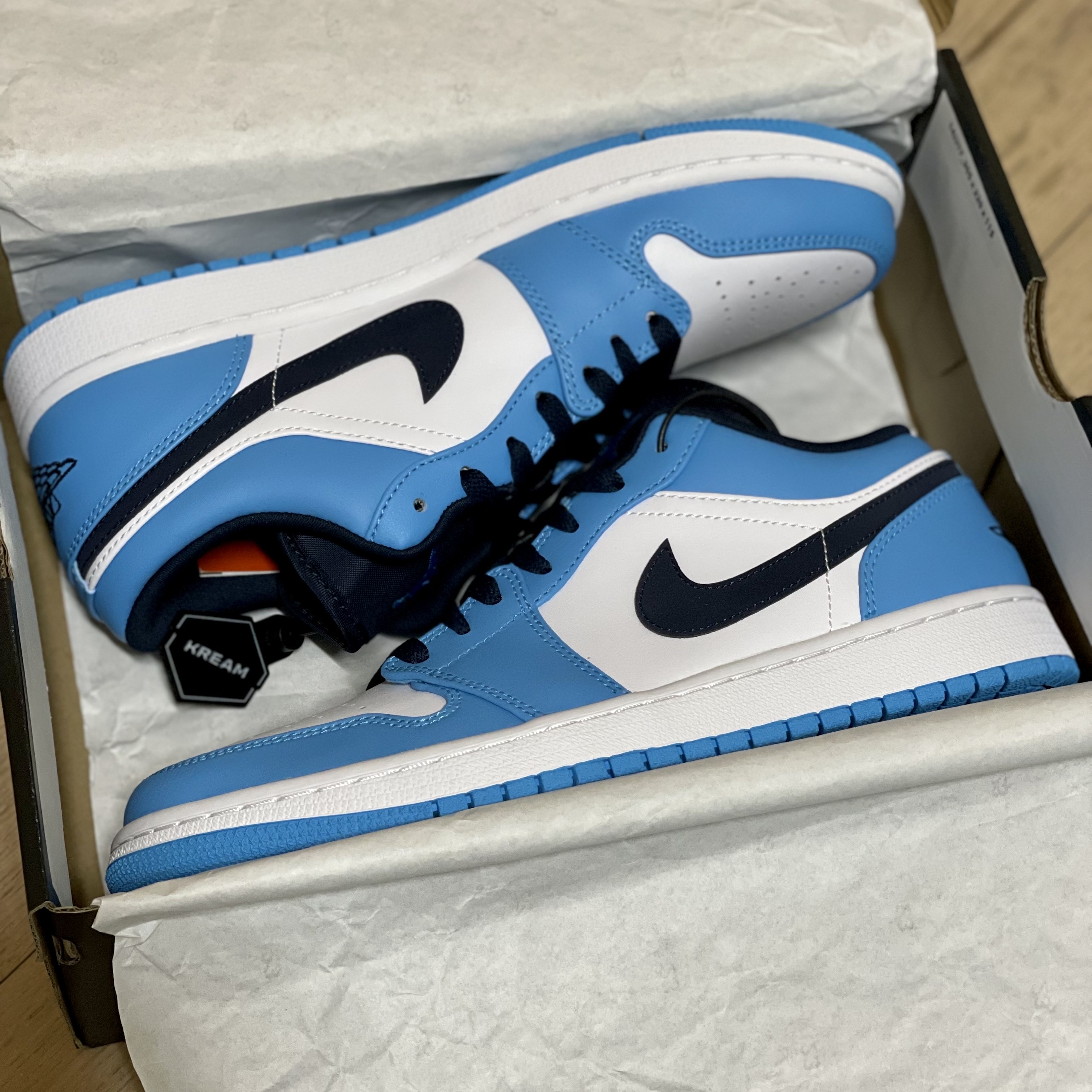 Jordan 1 Low Dark Powder Blue, (GS) Jordan 1 Low Dark Powder Blue 착용 스타일 - 1