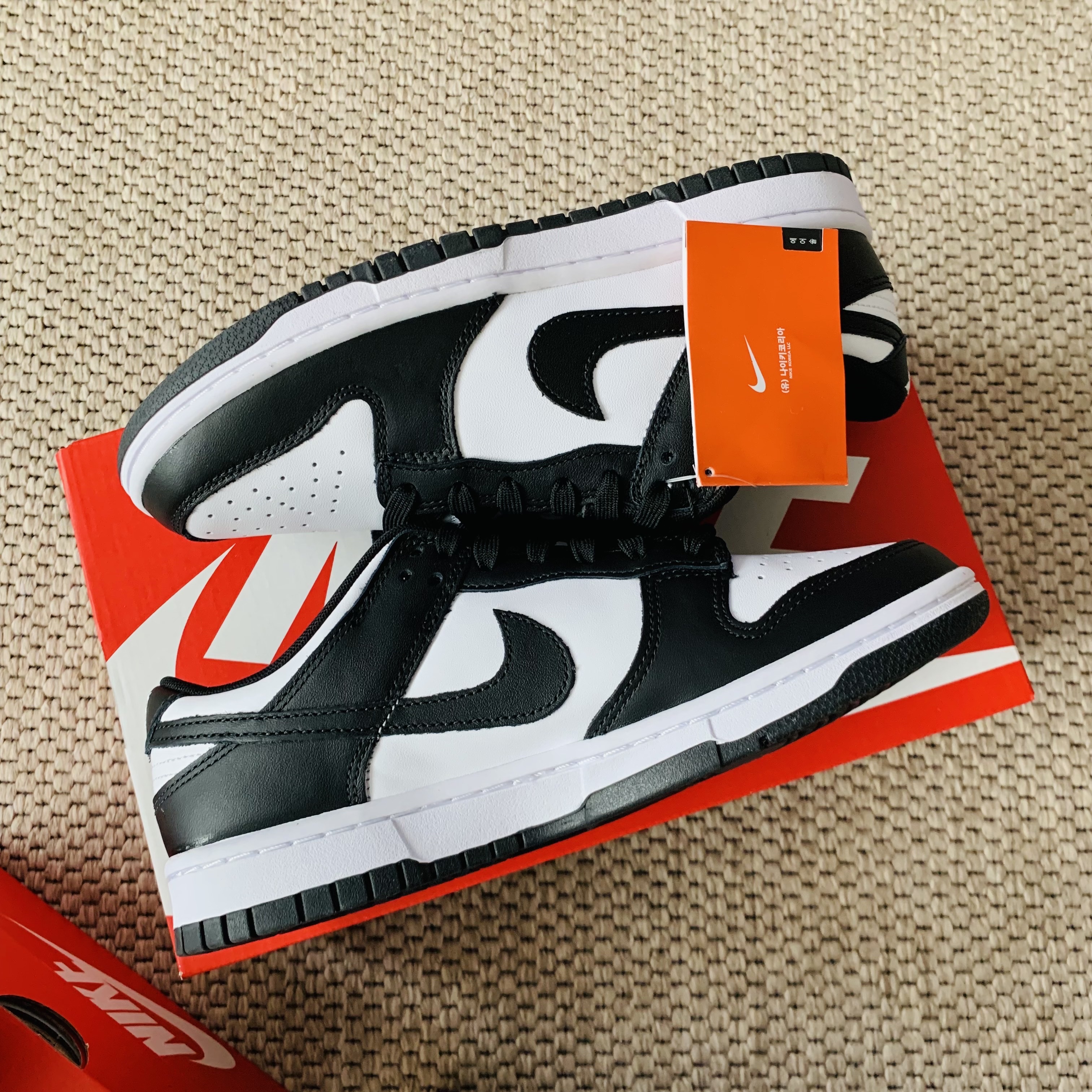 Nike Dunk Low Retro Black, Nike Dunk Low Retro PRM Halloween 착용 스타일 - 3